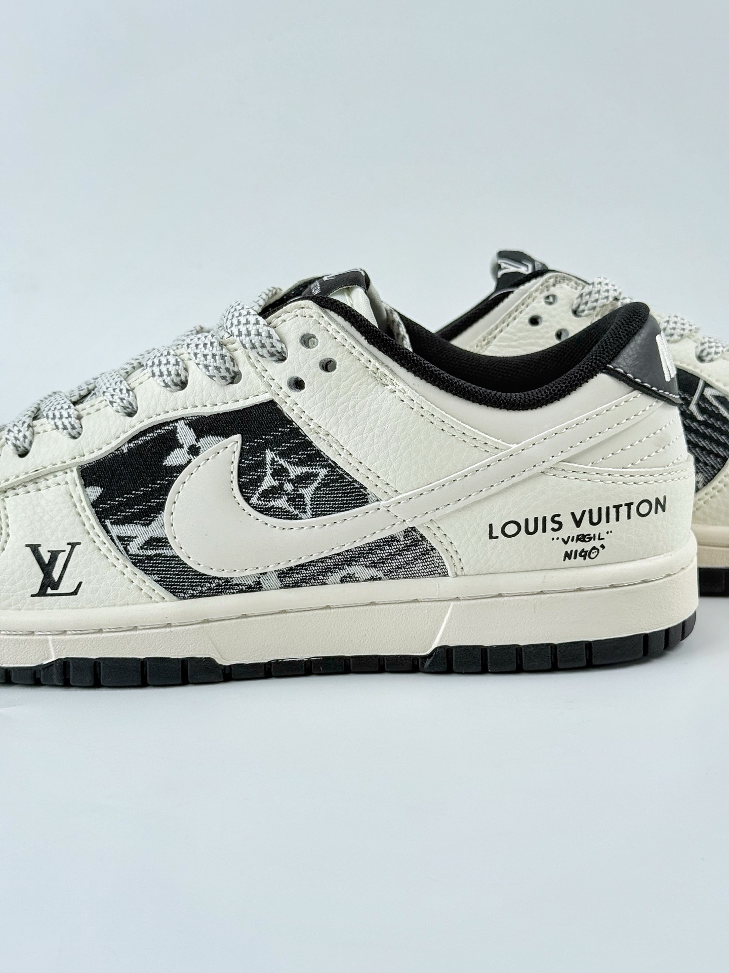Nike SB Dunk Low x Louis Vuitton 白黑满天星 FC1688-229