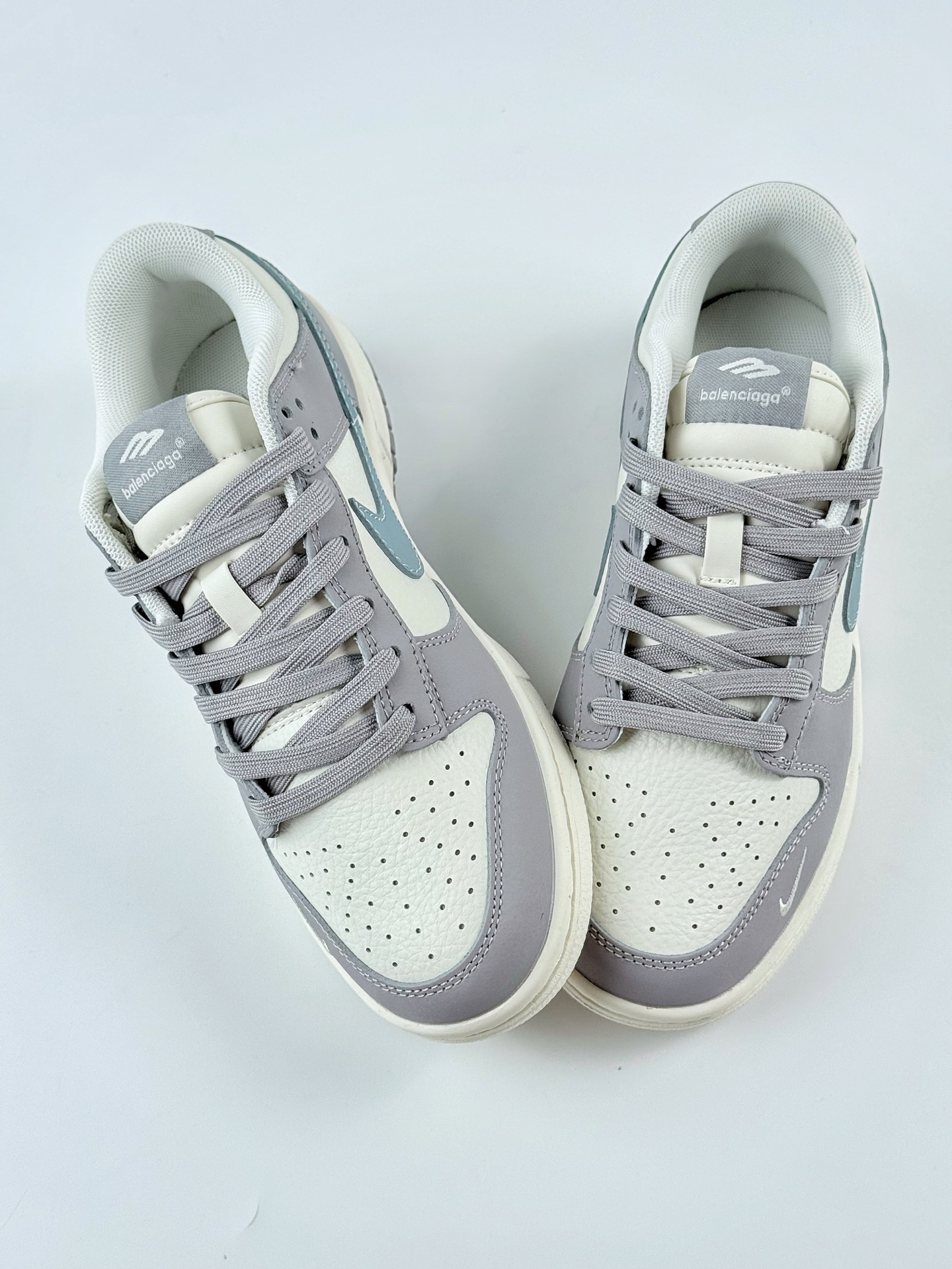 Nike SB Dunk Low x Balenciaga 灰白蓝小钩 FX1588-307