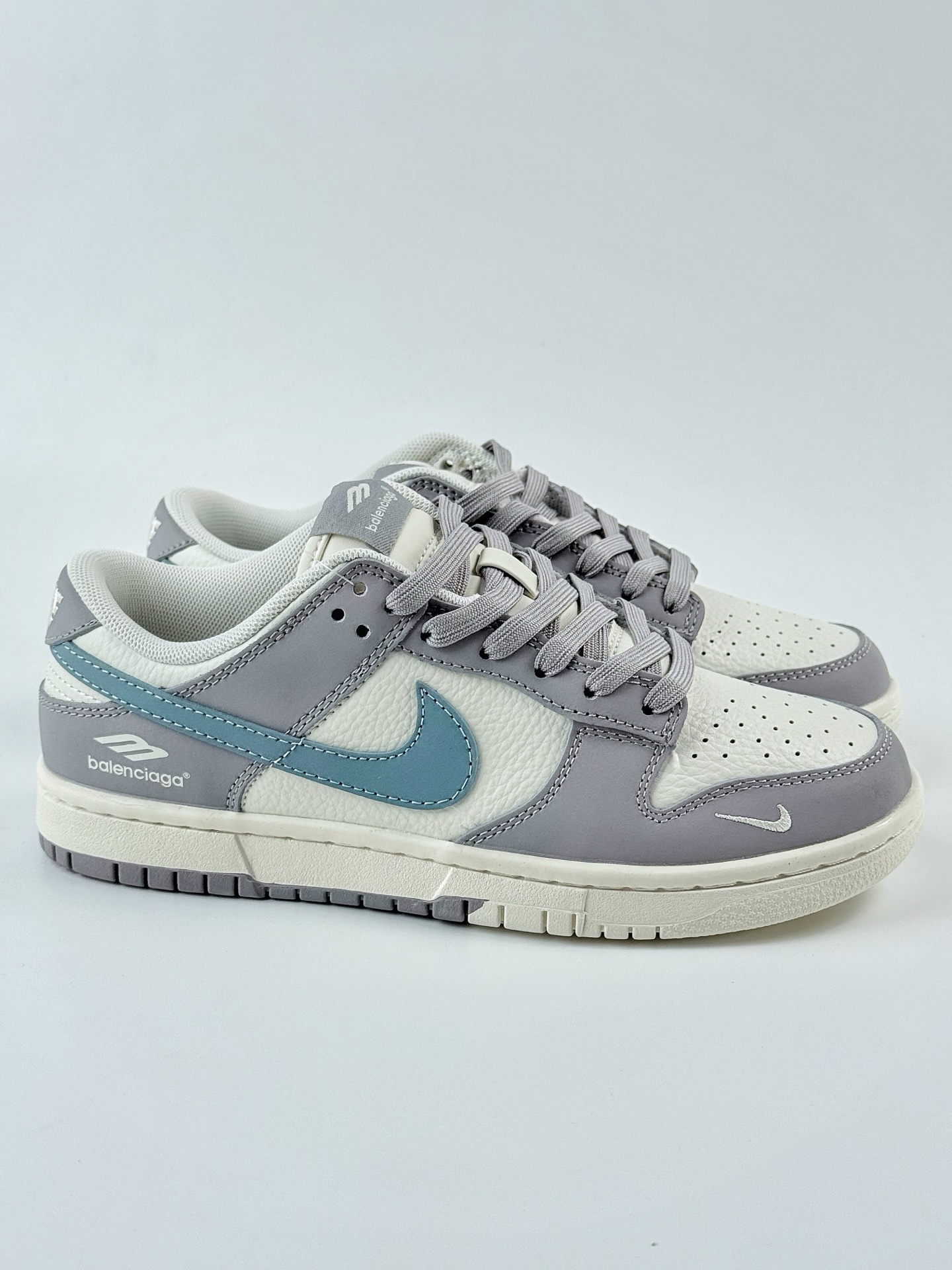 Nike SB Dunk Low x Balenciaga 灰白蓝小钩 FX1588-307