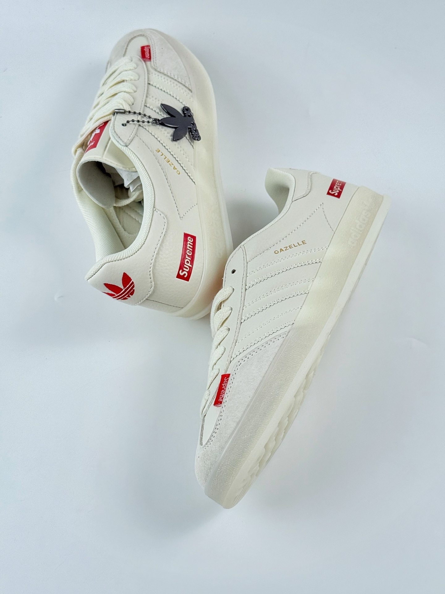 adidas Originals Gazelle INdoor x Supreme 白红 三叶草休闲防滑耐磨低帮板鞋 DM1234-007
