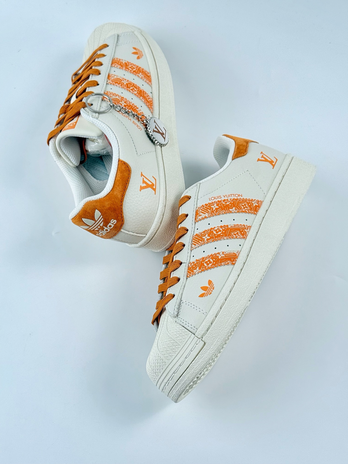 AD Originals Superstar x Louis Vuitton 白橙 XS0005