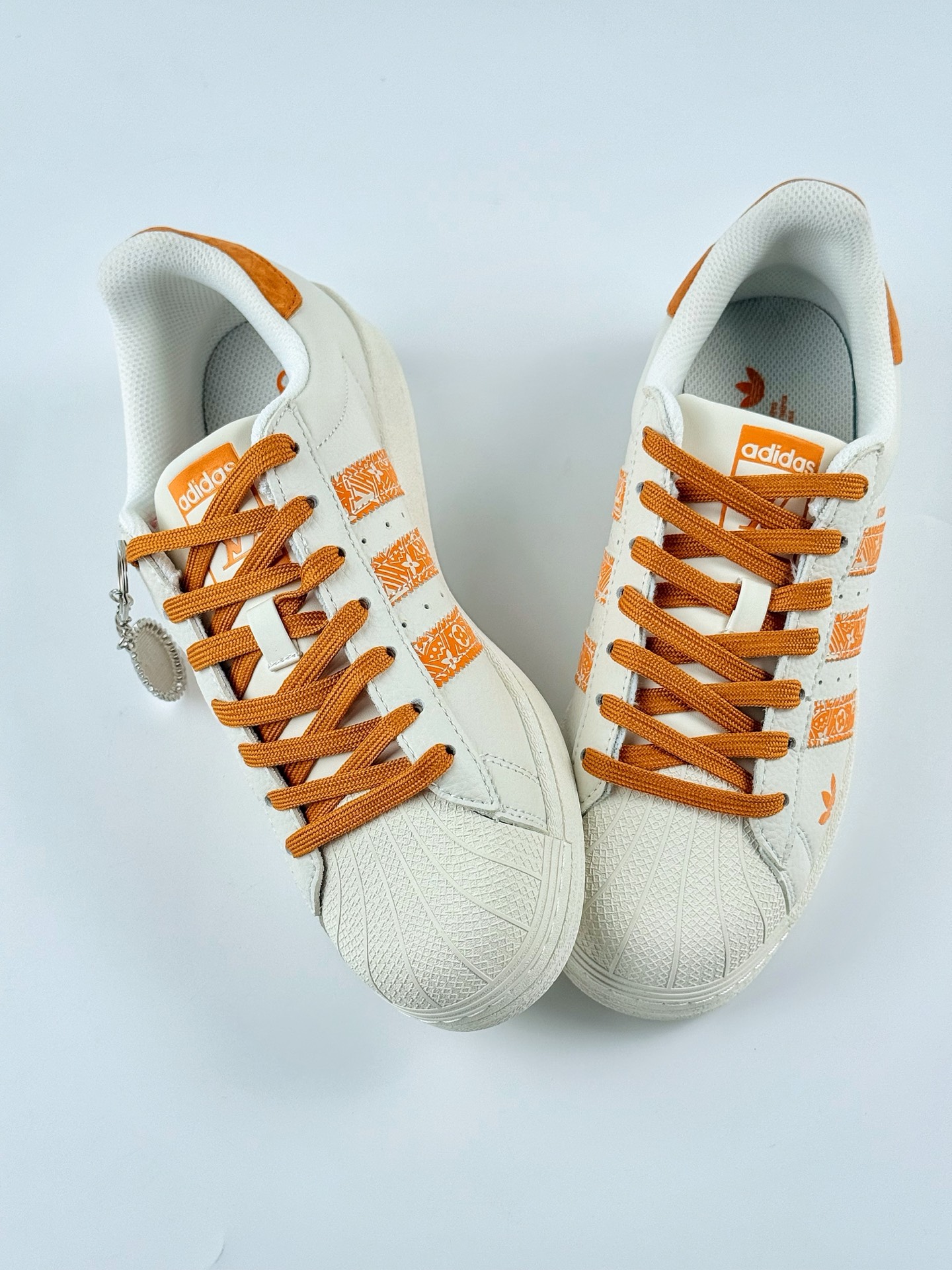 AD Originals Superstar x Louis Vuitton 白橙 XS0005