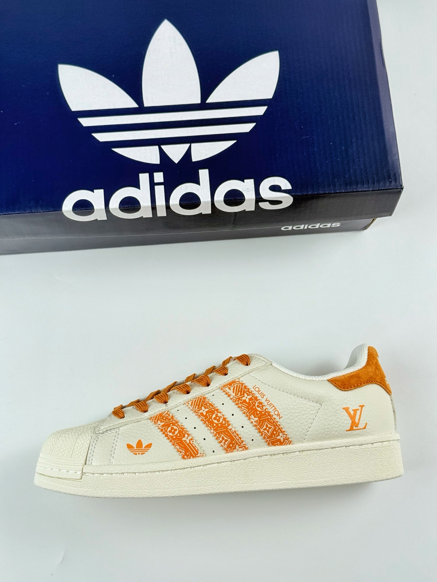 AD Originals Superstar x Louis Vuitton 白橙 XS0005