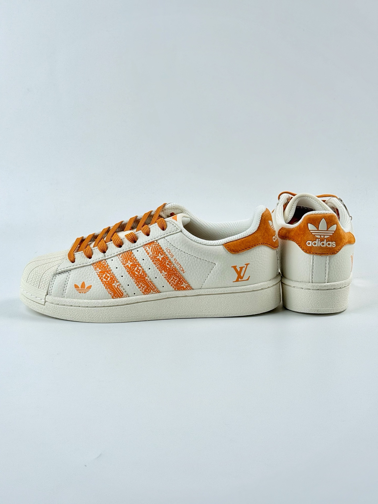 AD Originals Superstar x Louis Vuitton 白橙 XS0005