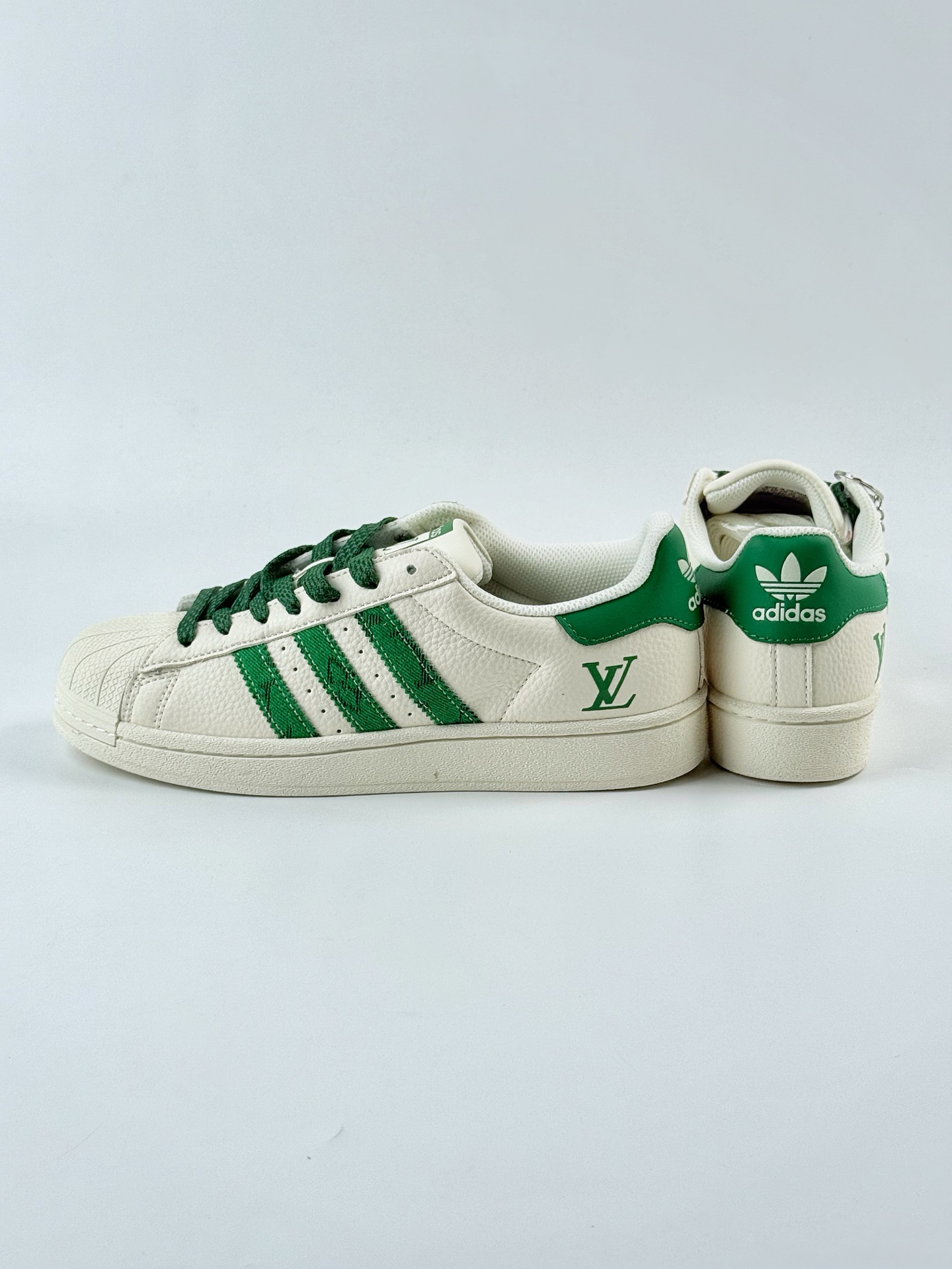 AD Originals Superstar x Louis Vuitton 白绿满天星 XS0003