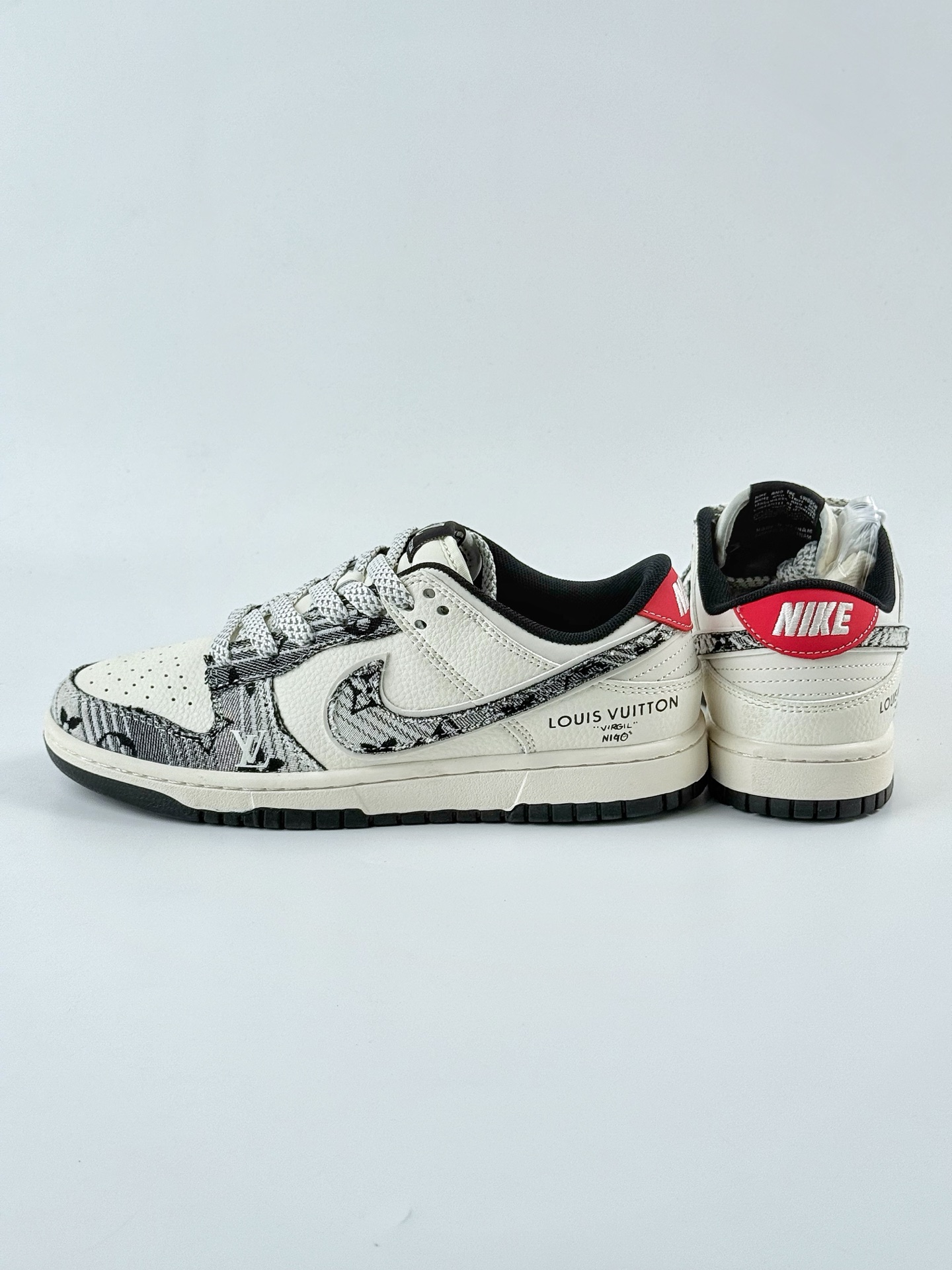 Nike SB Dunk Low x Louis Vuitton 黑白牛仔满天星 JY6988-110