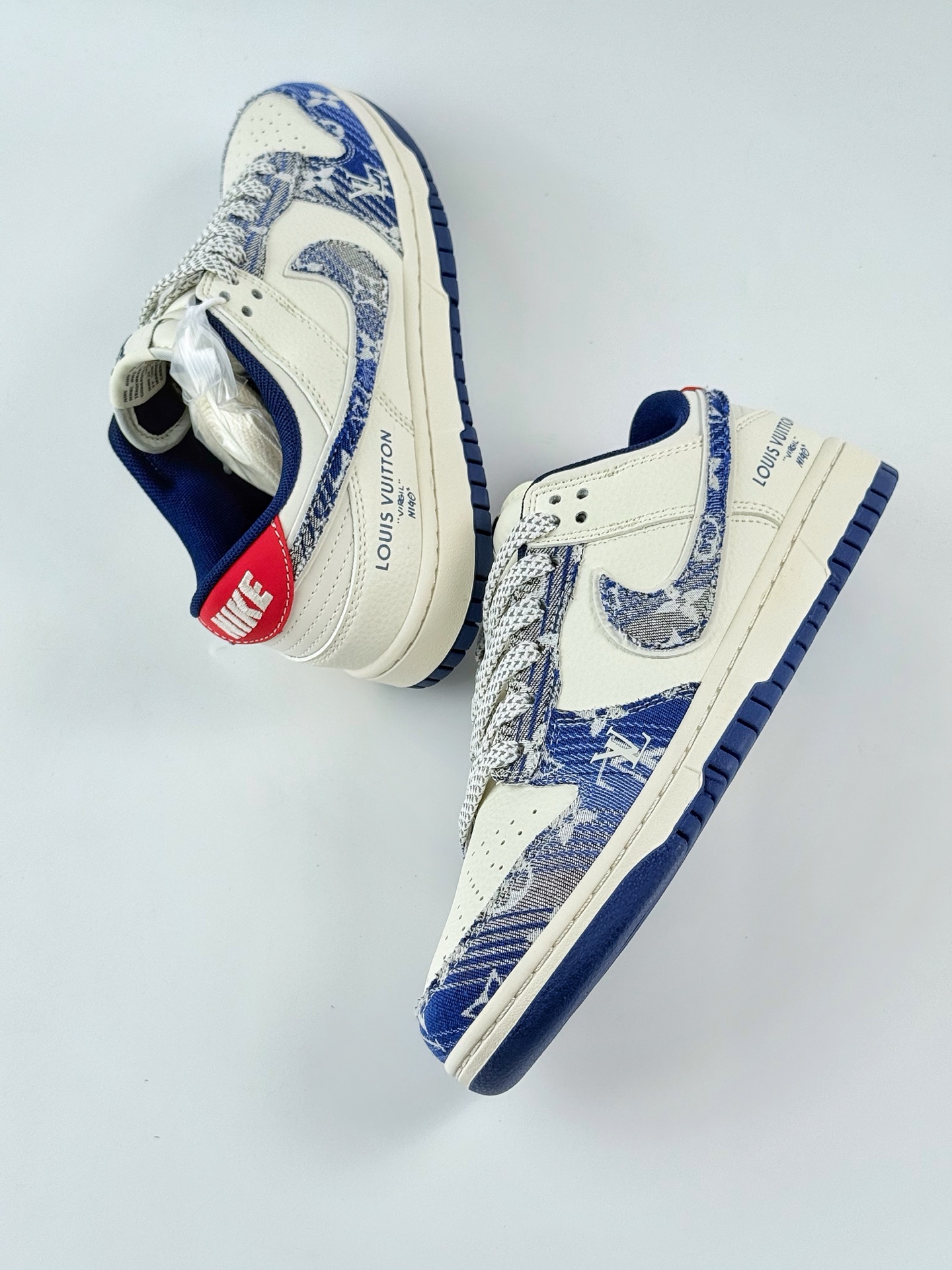 Nike SB Dunk Low x Louis Vuitton 蓝白牛仔满天星 JY6988-112