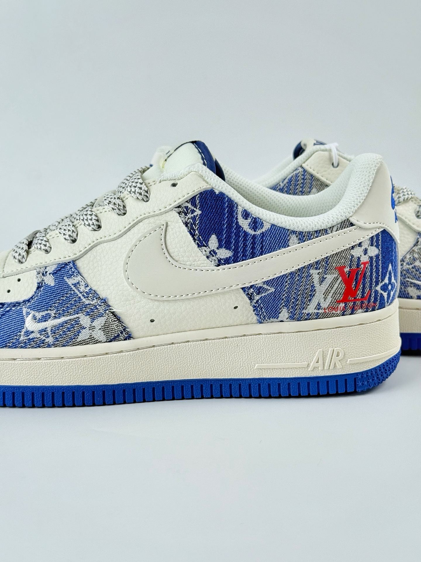 Nike Air Force 1 Low 07 x Louis Vuitton 蓝白牛仔布满天星 XS1958-586