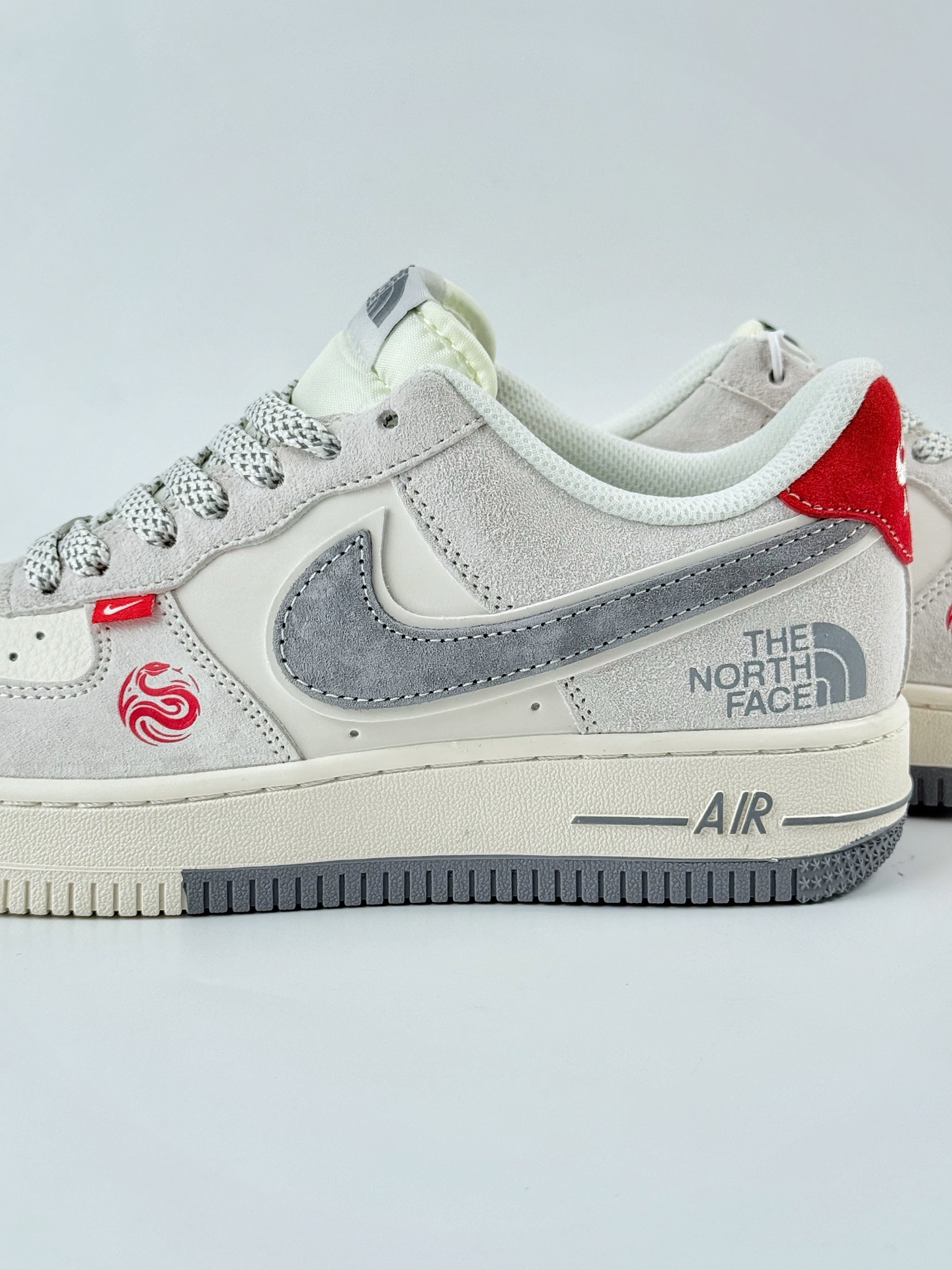 Nike Air Force 1 Low 07 x The North Face 白灰红小钩满天星 YX5066-313