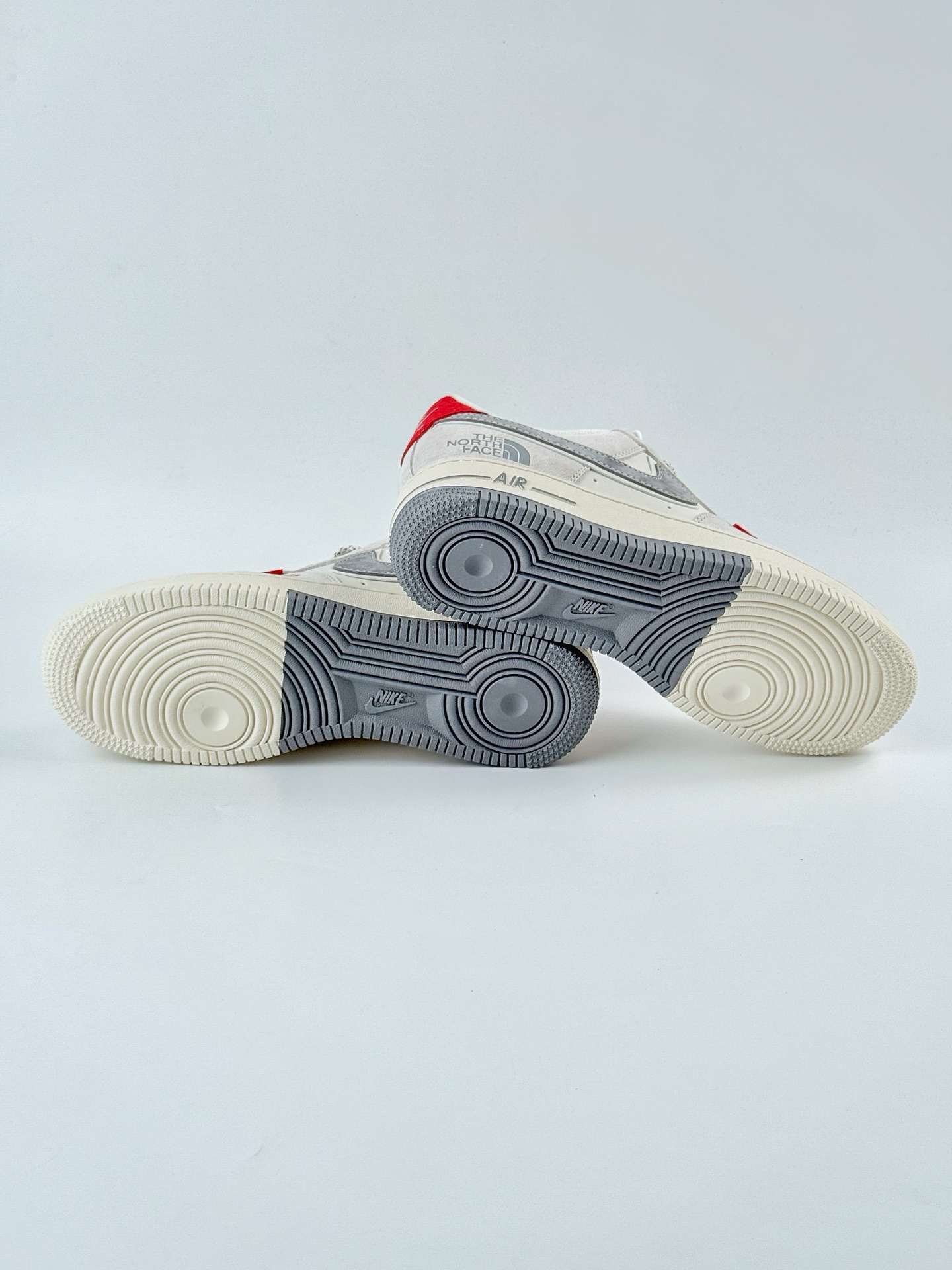 Nike Air Force 1 Low 07 x The North Face 白灰红小钩满天星 YX5066-313