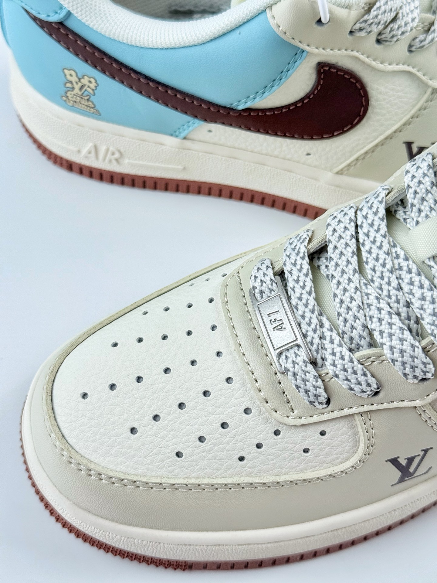 Nike Air Force 1 Low 07 x Louis Vuitton 白棕蓝满天星 JJ2508-702