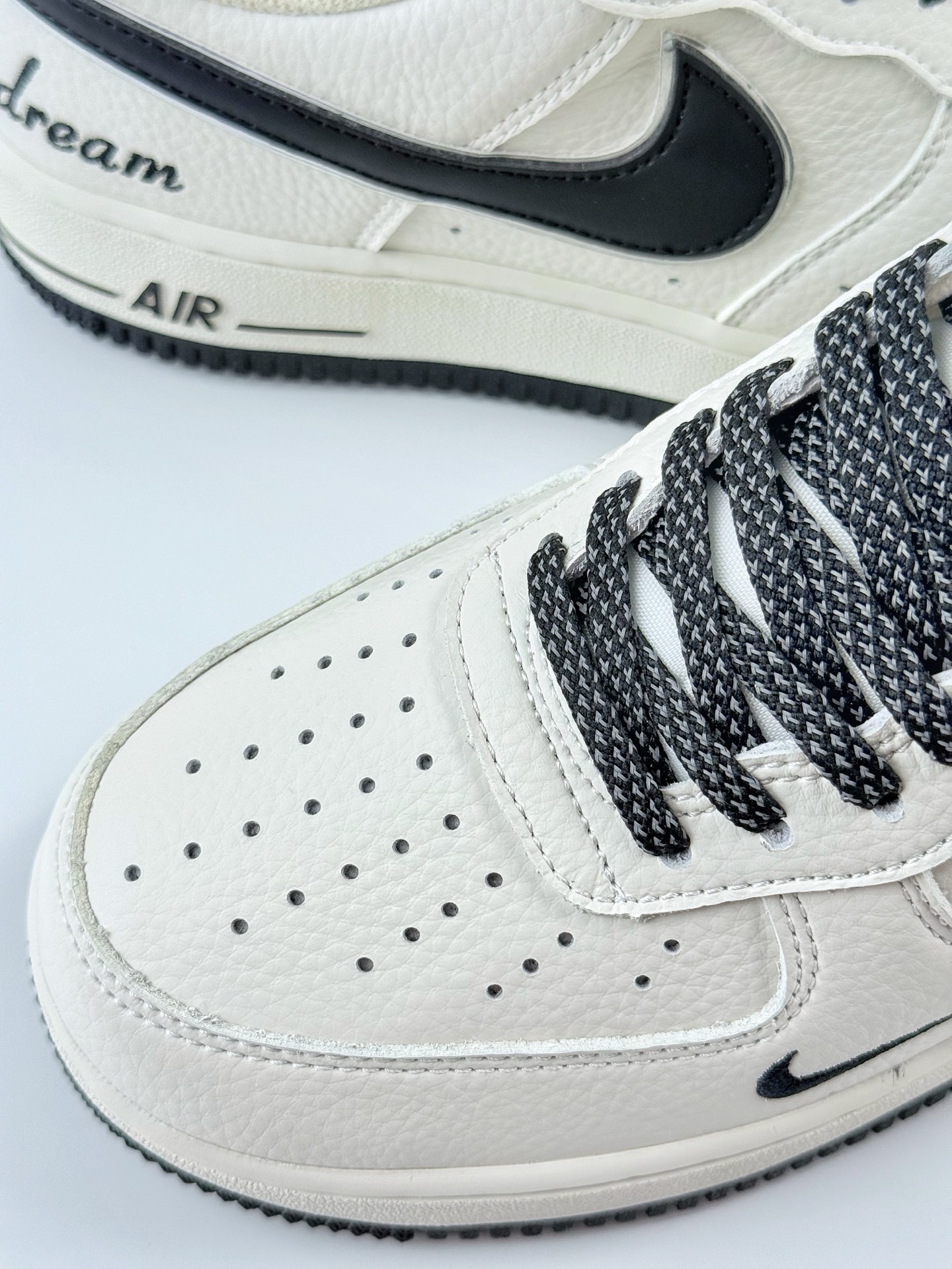 Nike Air Force 1 Low 07 白黑小钩满天星 DR2024-101