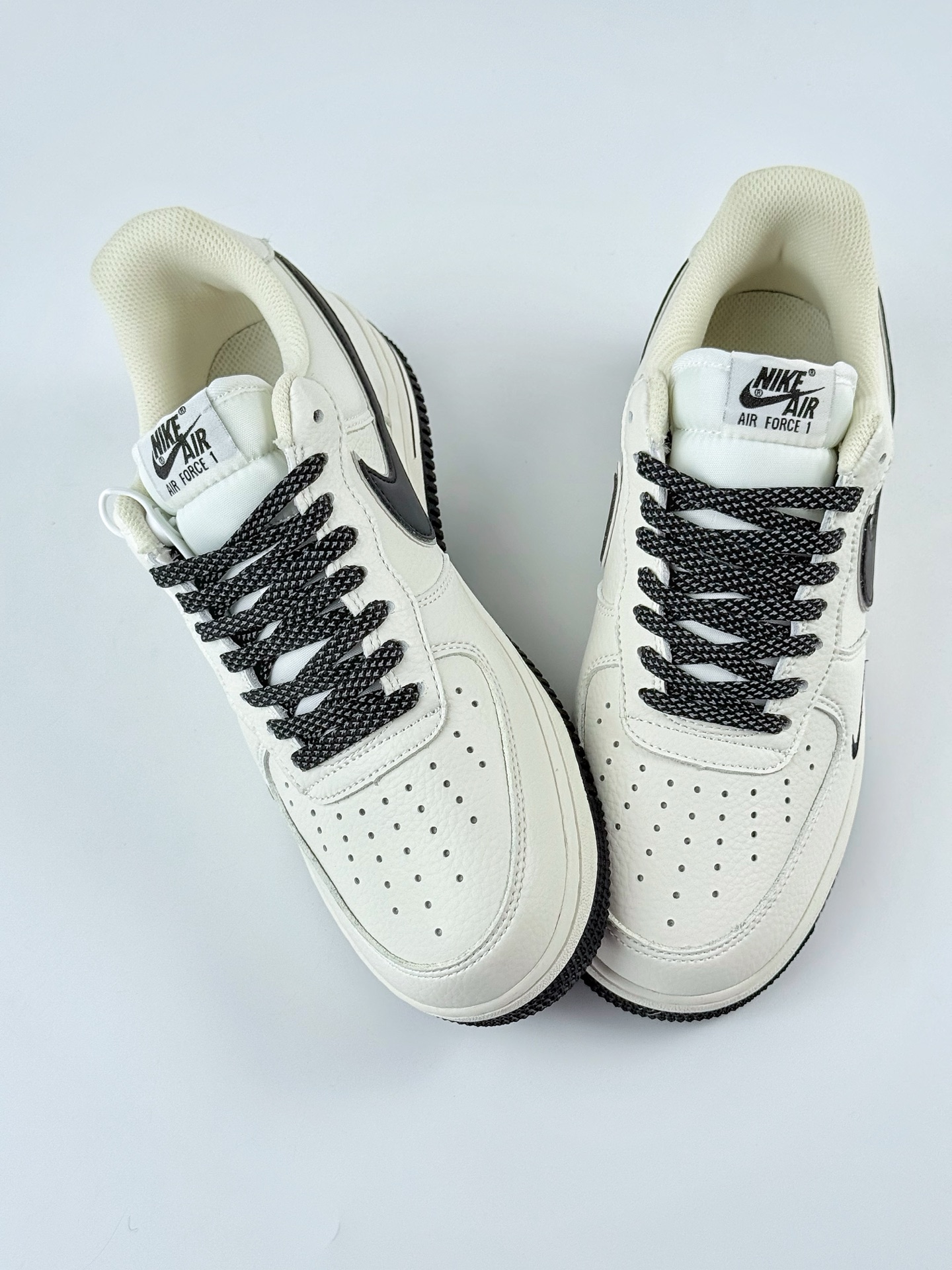 Nike Air Force 1 Low 07 白黑小钩满天星 DR2024-101