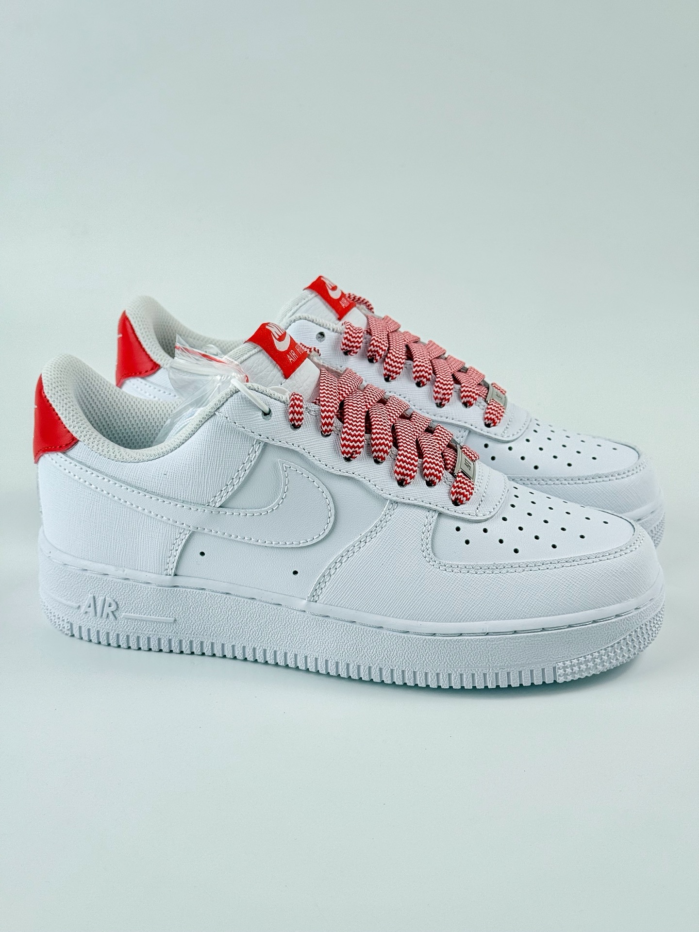 Nike Air Force 1 Low 07 白红满天星 IB7167-103
