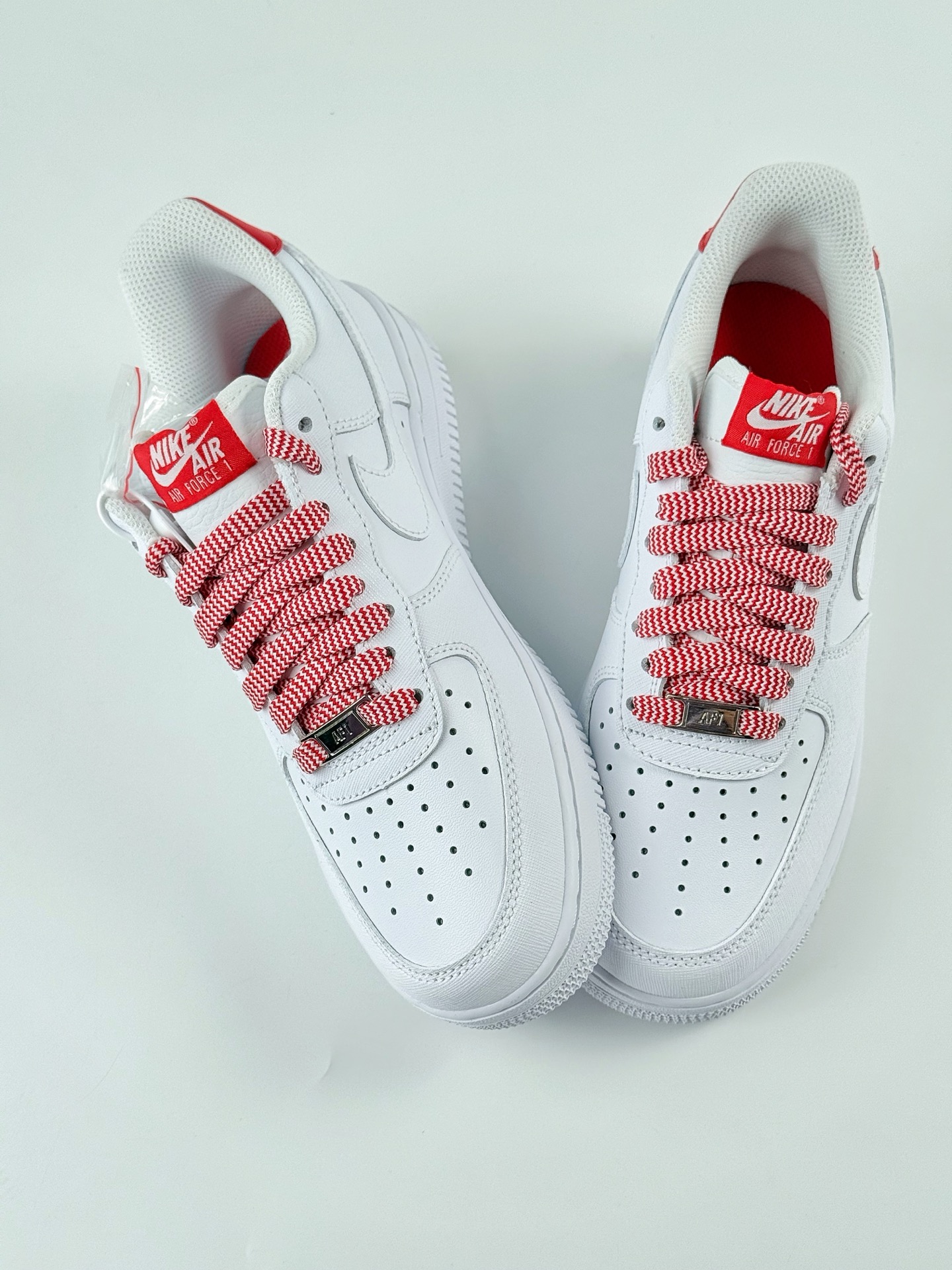 Nike Air Force 1 Low 07 白红满天星 IB7167-103