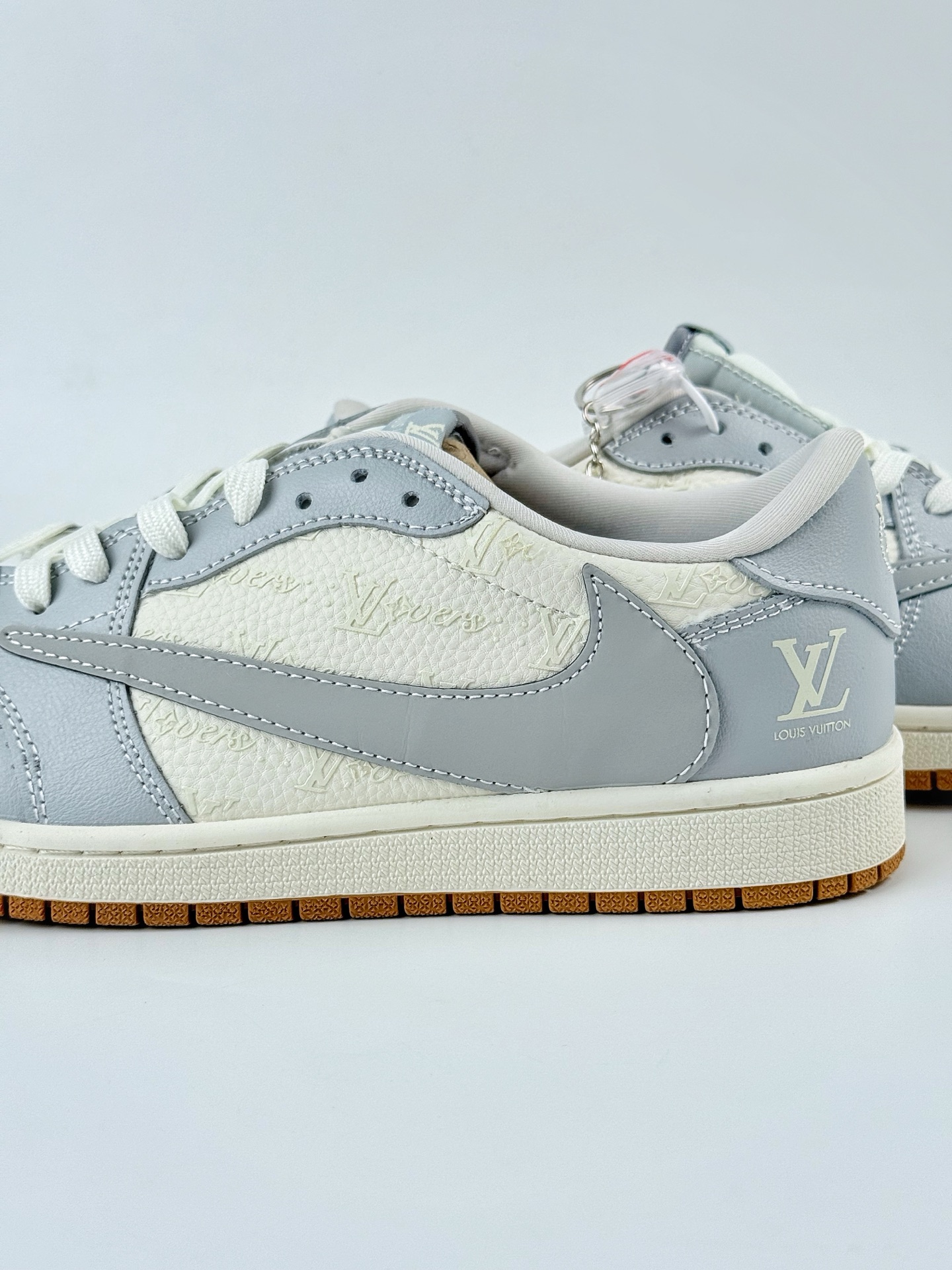 Travis Scott x Nike Air Jordan 1 Low x Louis Vuitton Air Jordan 1 Low 反转蓝白小钩倒钩 XS2024-057