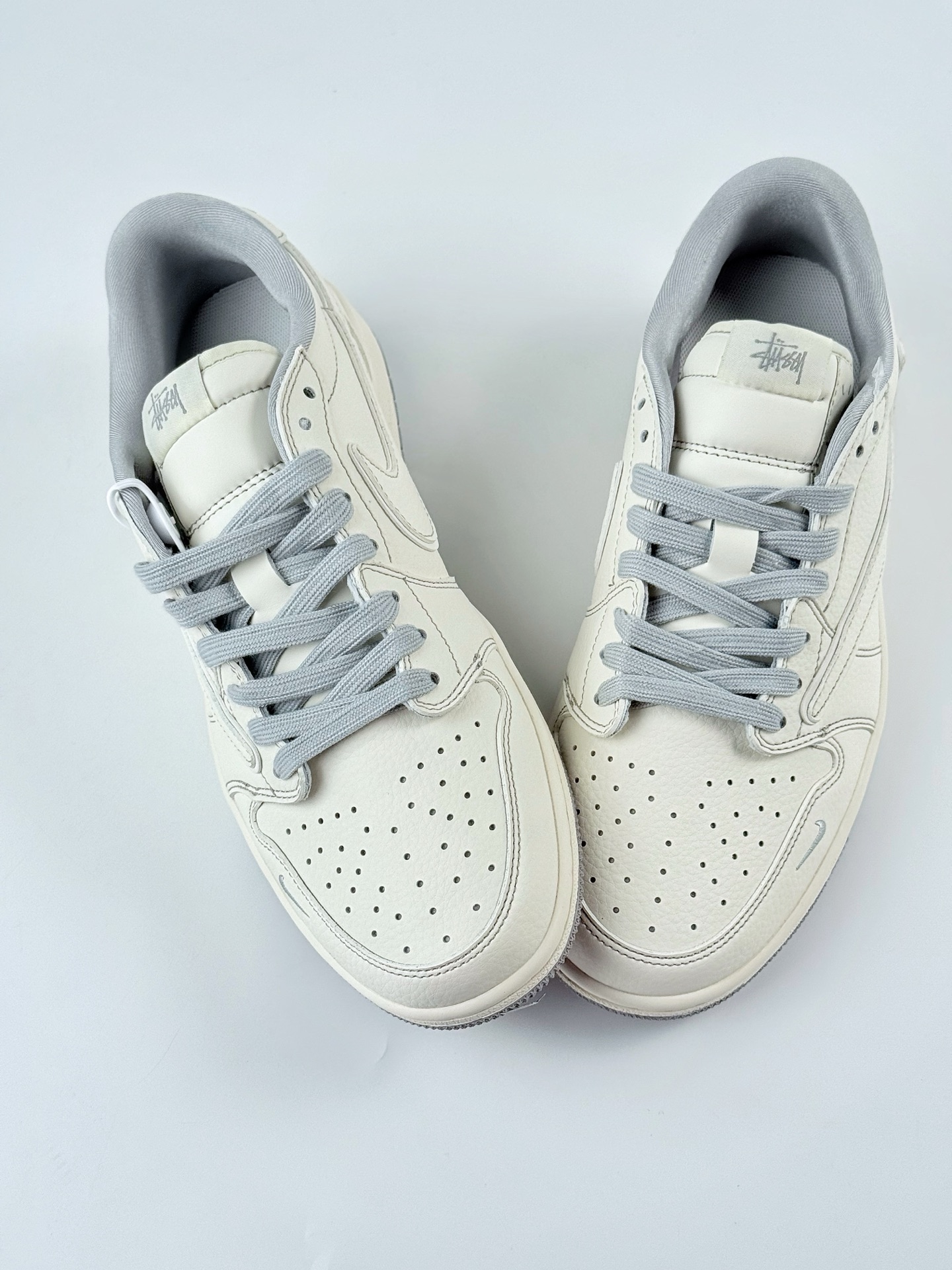 Travis Scott x Nike Air Jordan 1 Low x Stussy Air Jordan 1 Low 反转白灰小钩倒钩 ZH2598-228