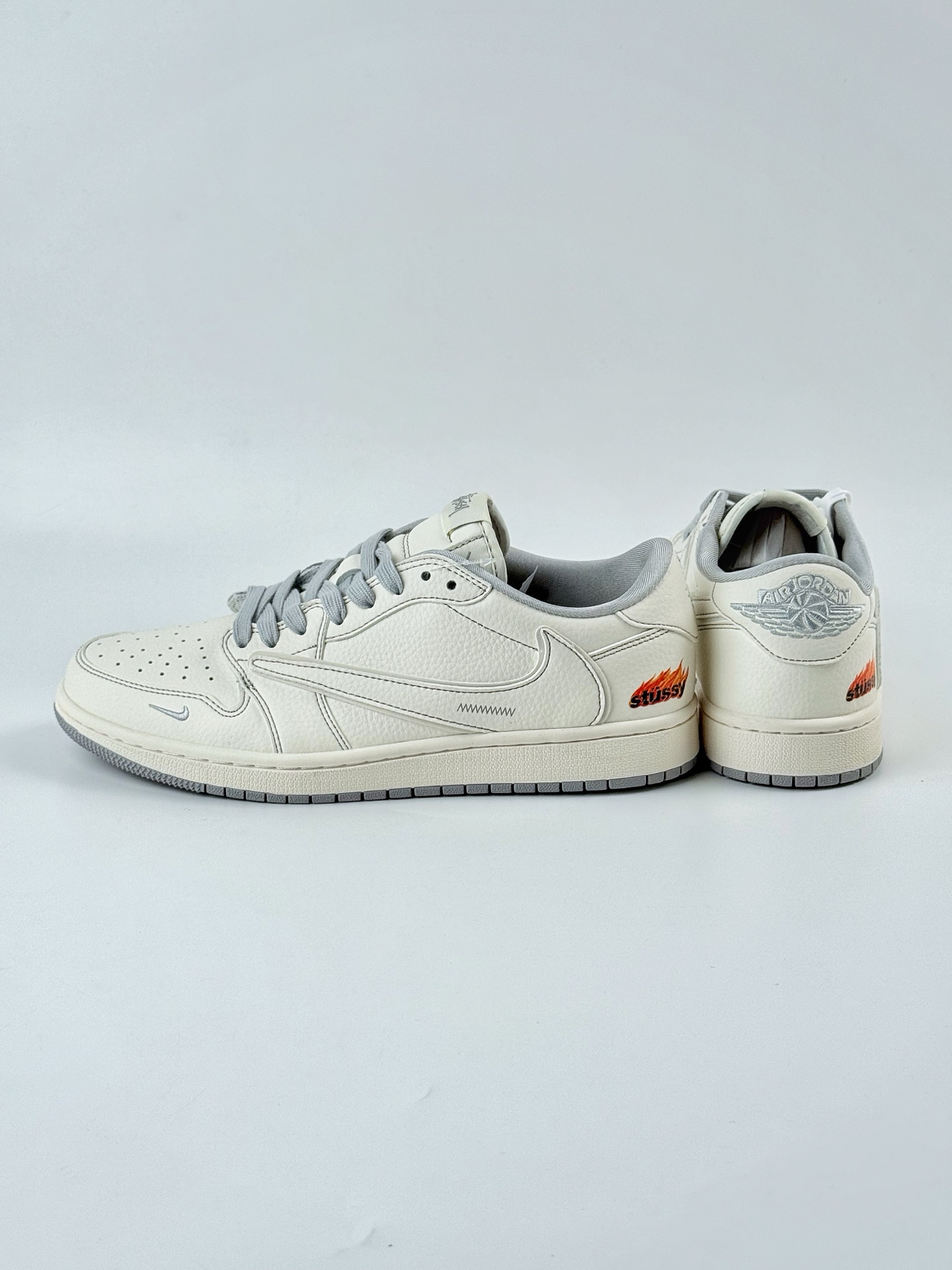 Travis Scott x Nike Air Jordan 1 Low x Stussy Air Jordan 1 Low 反转白灰小钩倒钩 ZH2598-228