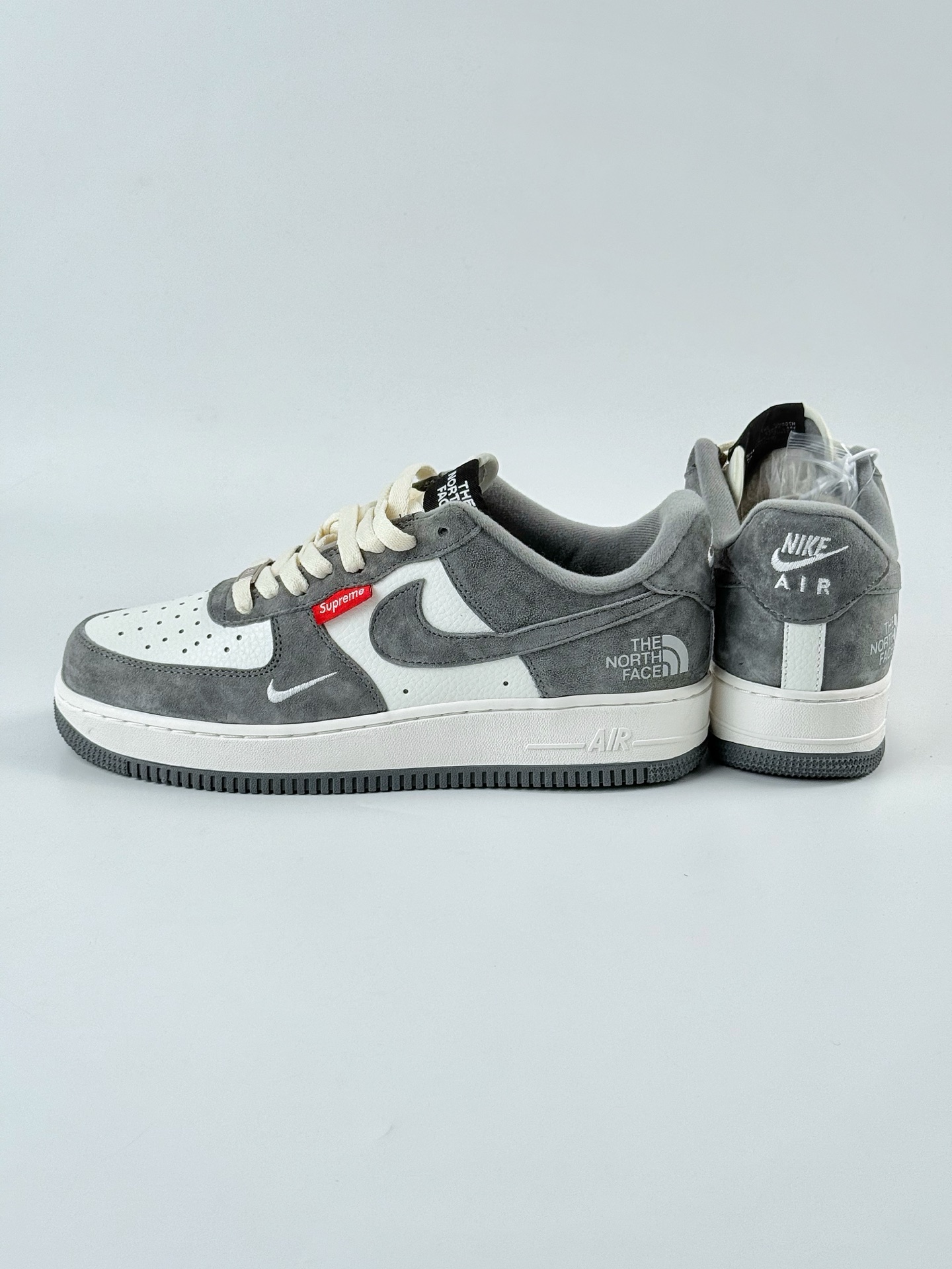 Nike Air Force 1 Low 07 x Supreme x The North Face 灰白小钩 AM1588-002