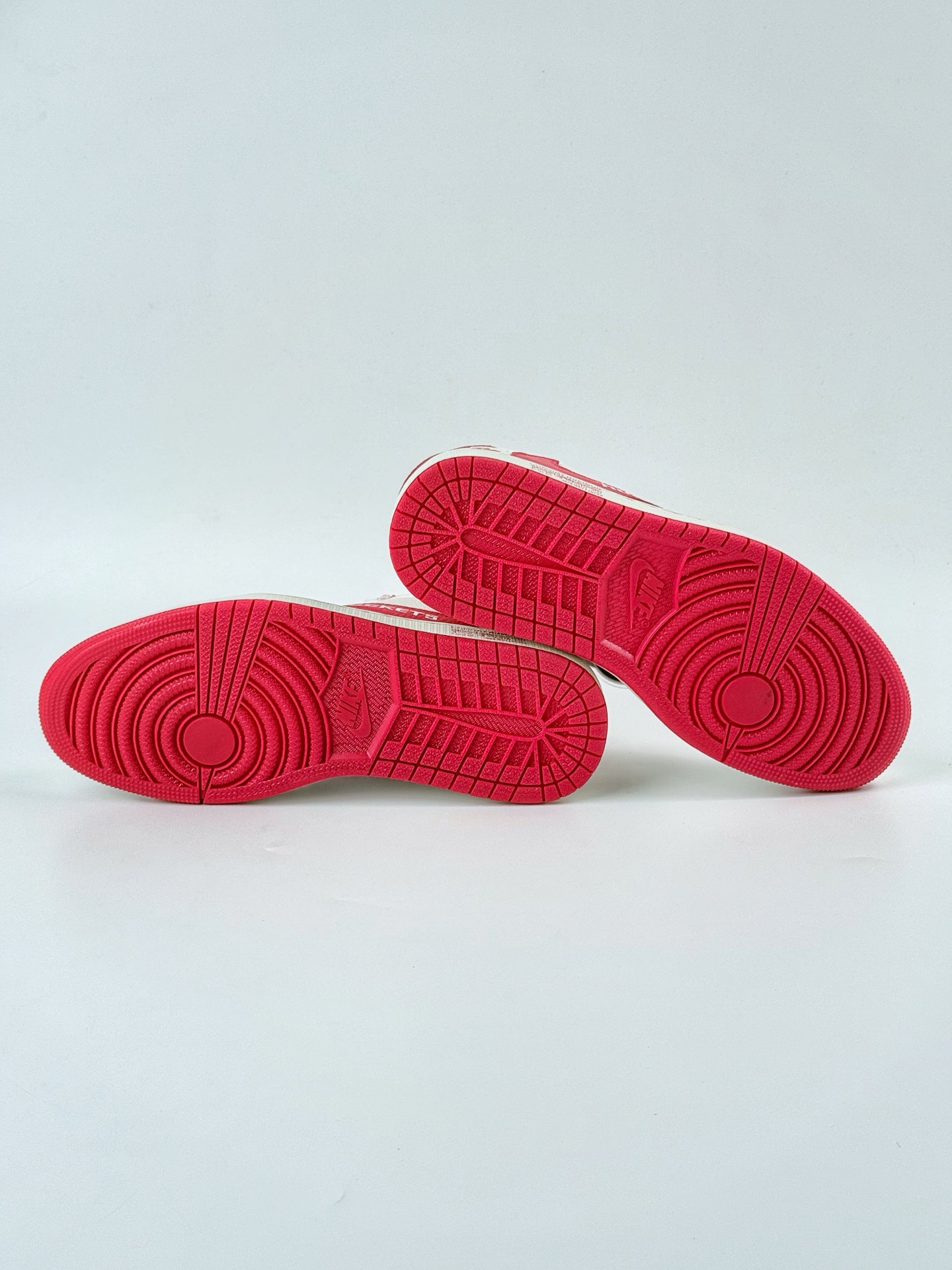 Travis Scott x Nike Air Jordan 1 Low x ROCKETS Air Jordan 1 Low 反转火箭白红小钩倒钩 SC9207-029