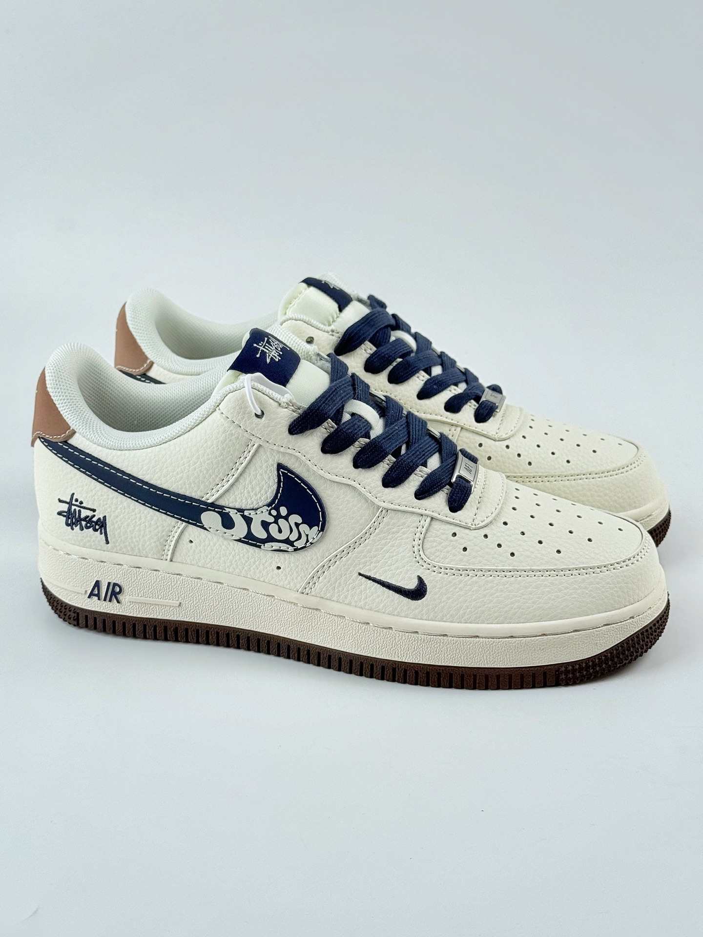 260 Nike Air Force 1 Low 07 x Stussy 白蓝小钩 ZH2598-309