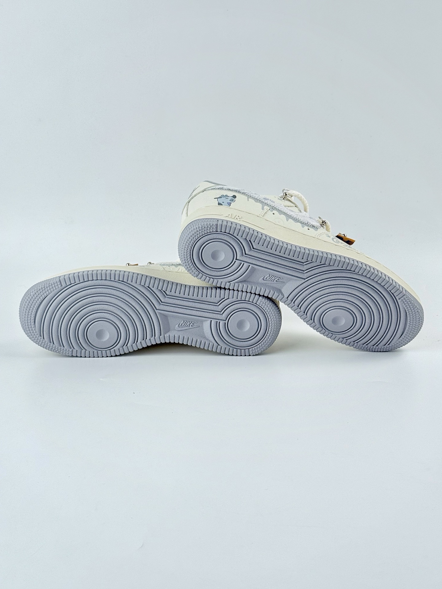 Nike Air Force 1 Low 07 白灰绑带涂鸦 LV0506-220