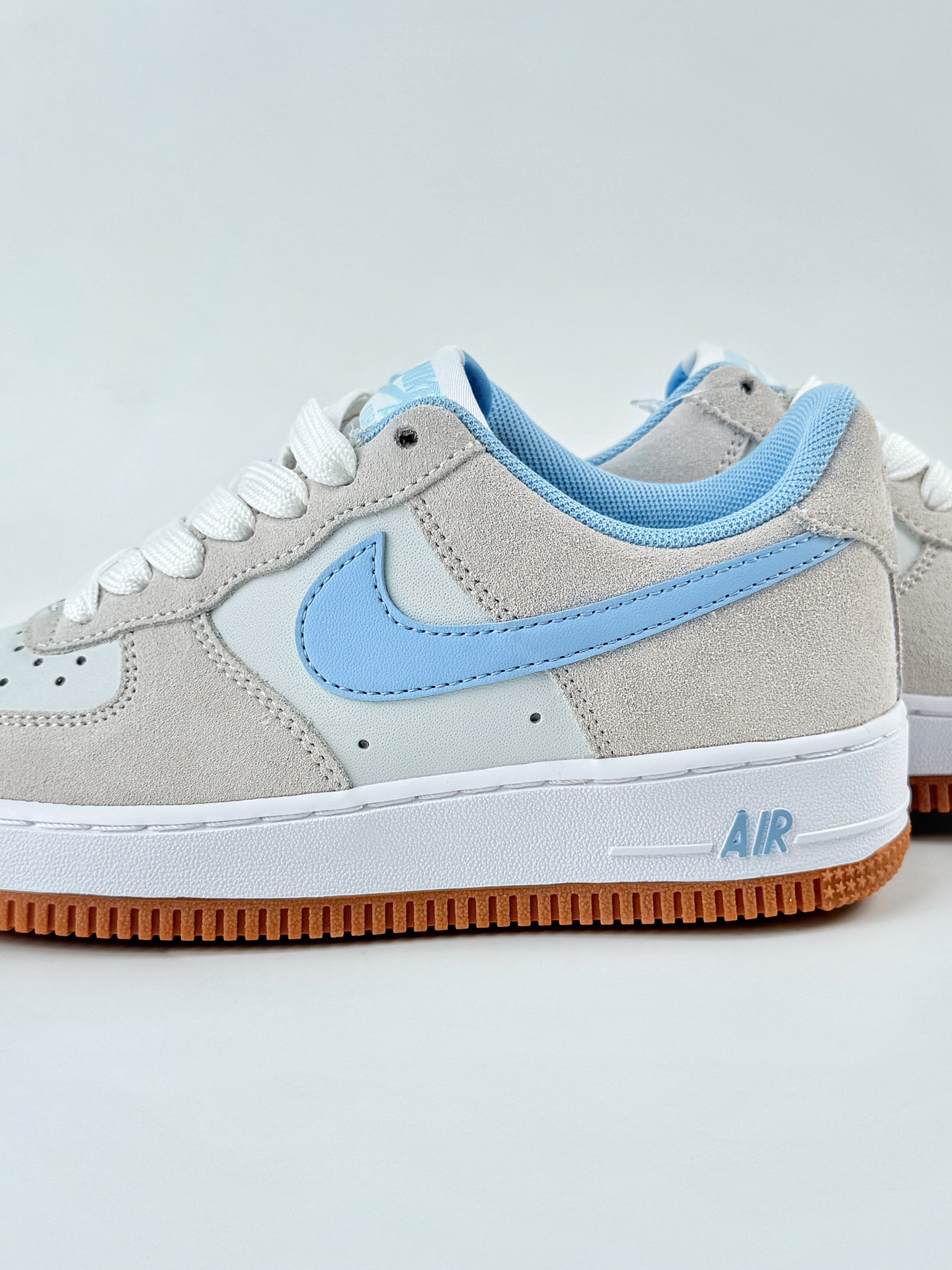 Nike Air Force 1 Low 07 ”Psychic Blue” 灰蓝色 IB6388-002