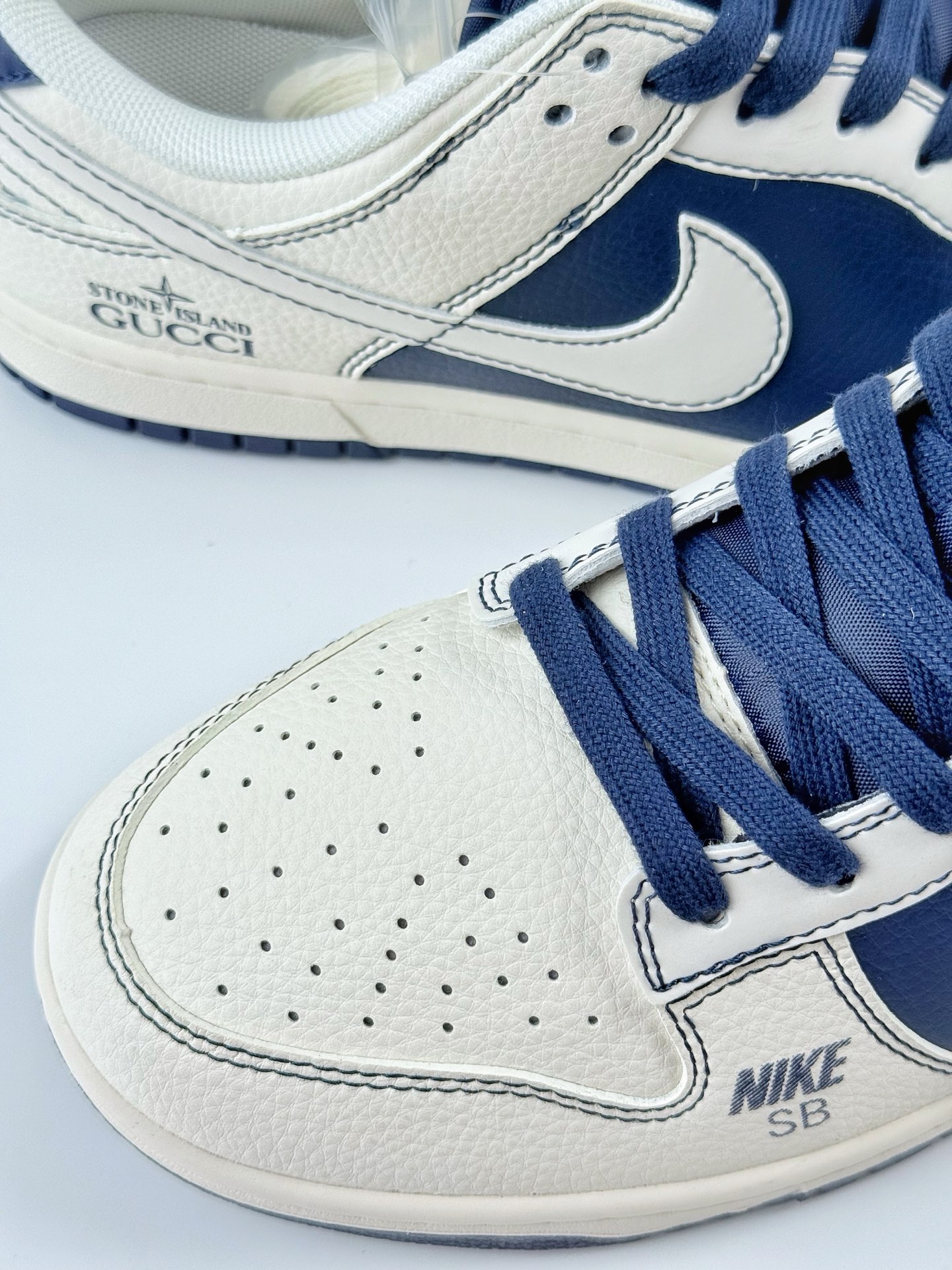 Nike SB Dunk Low x GUCCI 白蓝 FC1688-227
