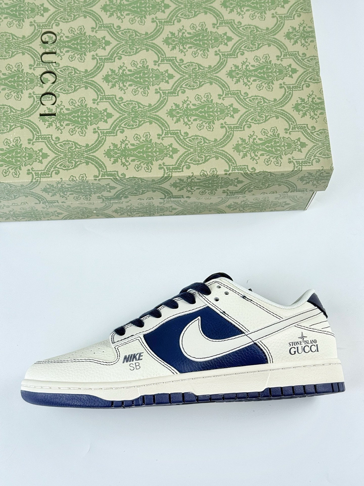 Nike SB Dunk Low x GUCCI 白蓝 FC1688-227