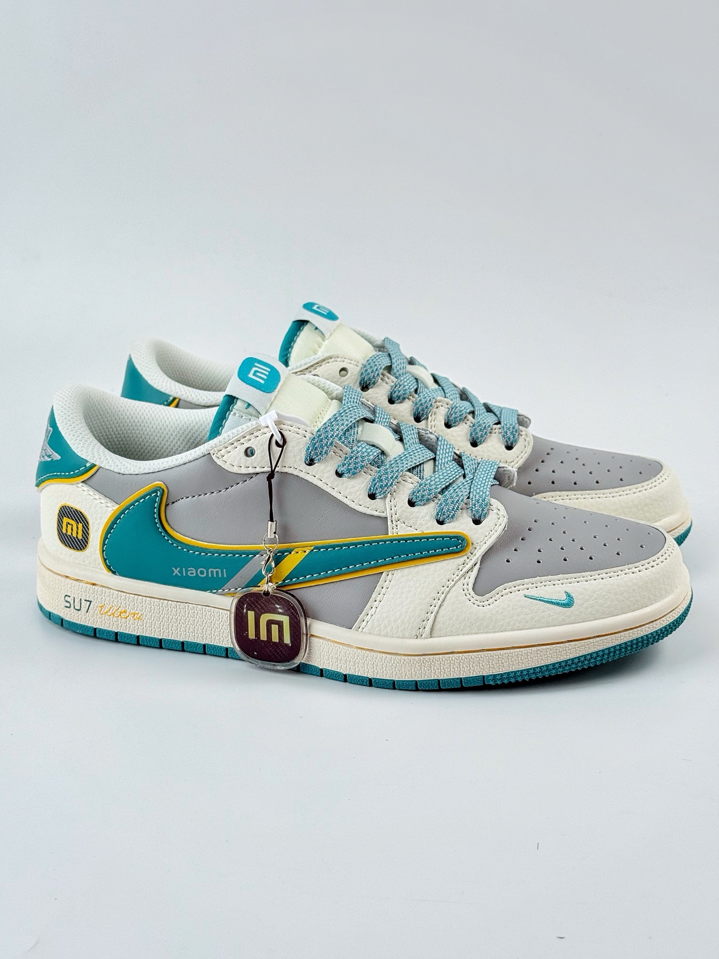 Travis Scott x Nike Air Jordan 1 Low x SU7 Ultra Air Jordan 1 Low 反转白灰蓝小钩满天星倒钩 XX3168-163