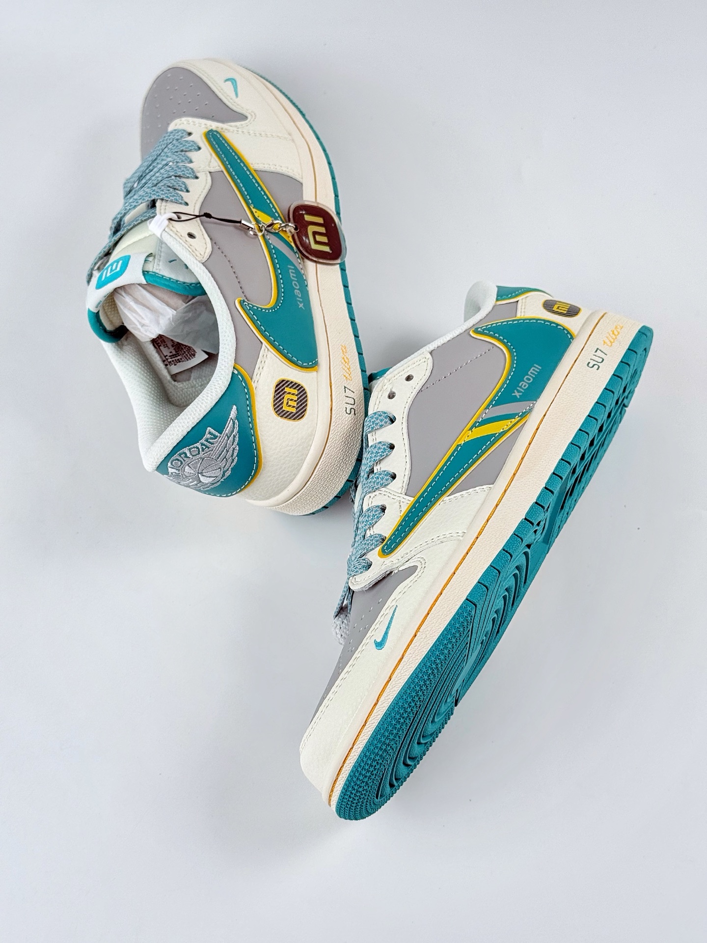 Travis Scott x Nike Air Jordan 1 Low x SU7 Ultra Air Jordan 1 Low 反转白灰蓝小钩满天星倒钩 XX3168-163