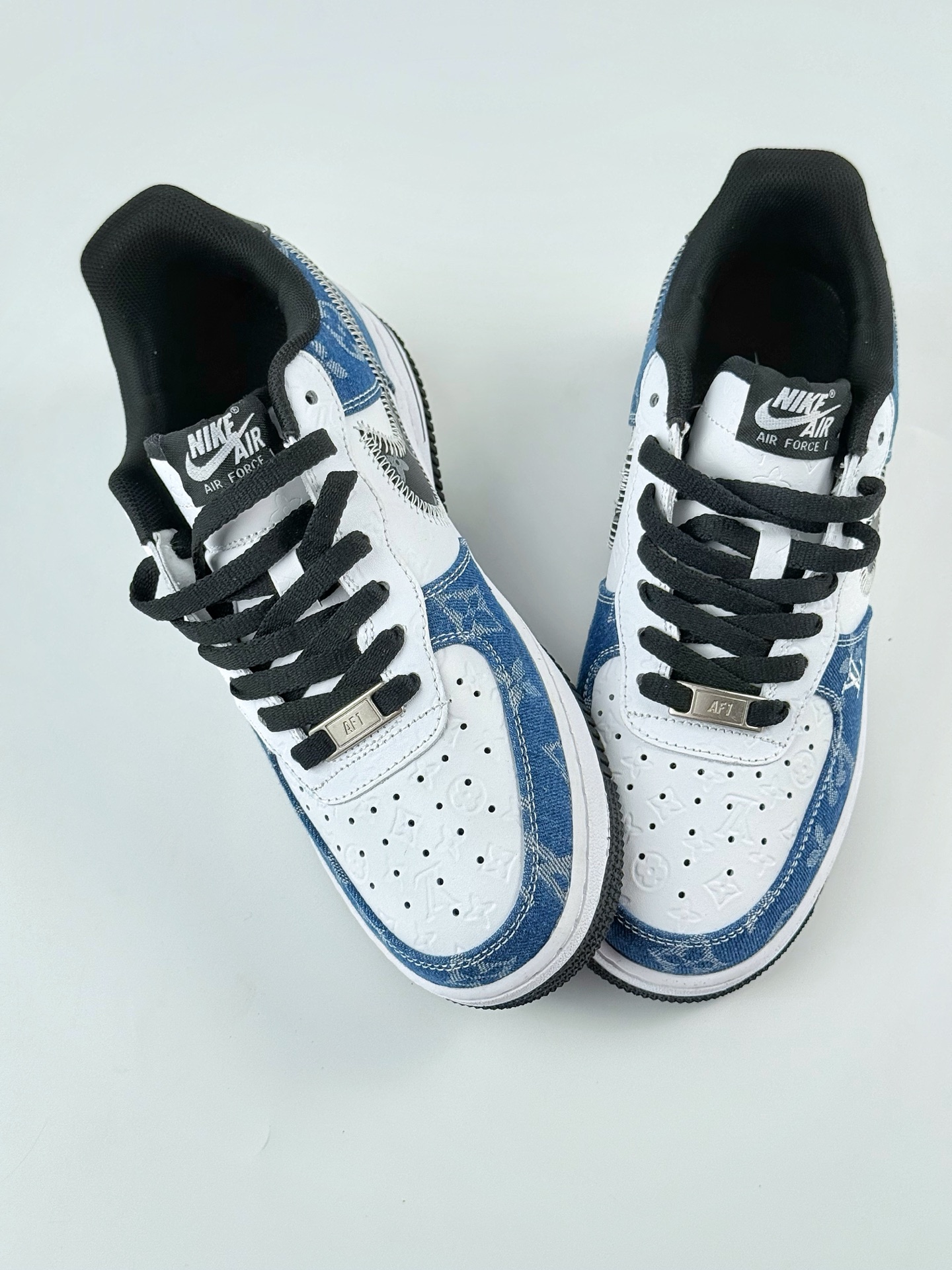 Nike Air Force 1 Low 07 x Louis Vuitton 蓝白黑 YN 769833