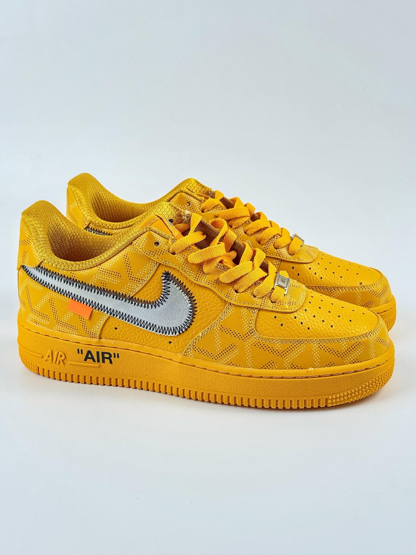 Nike Air Force 1 Low 07 x Louis Vuitton 黄银钩 YN 769844