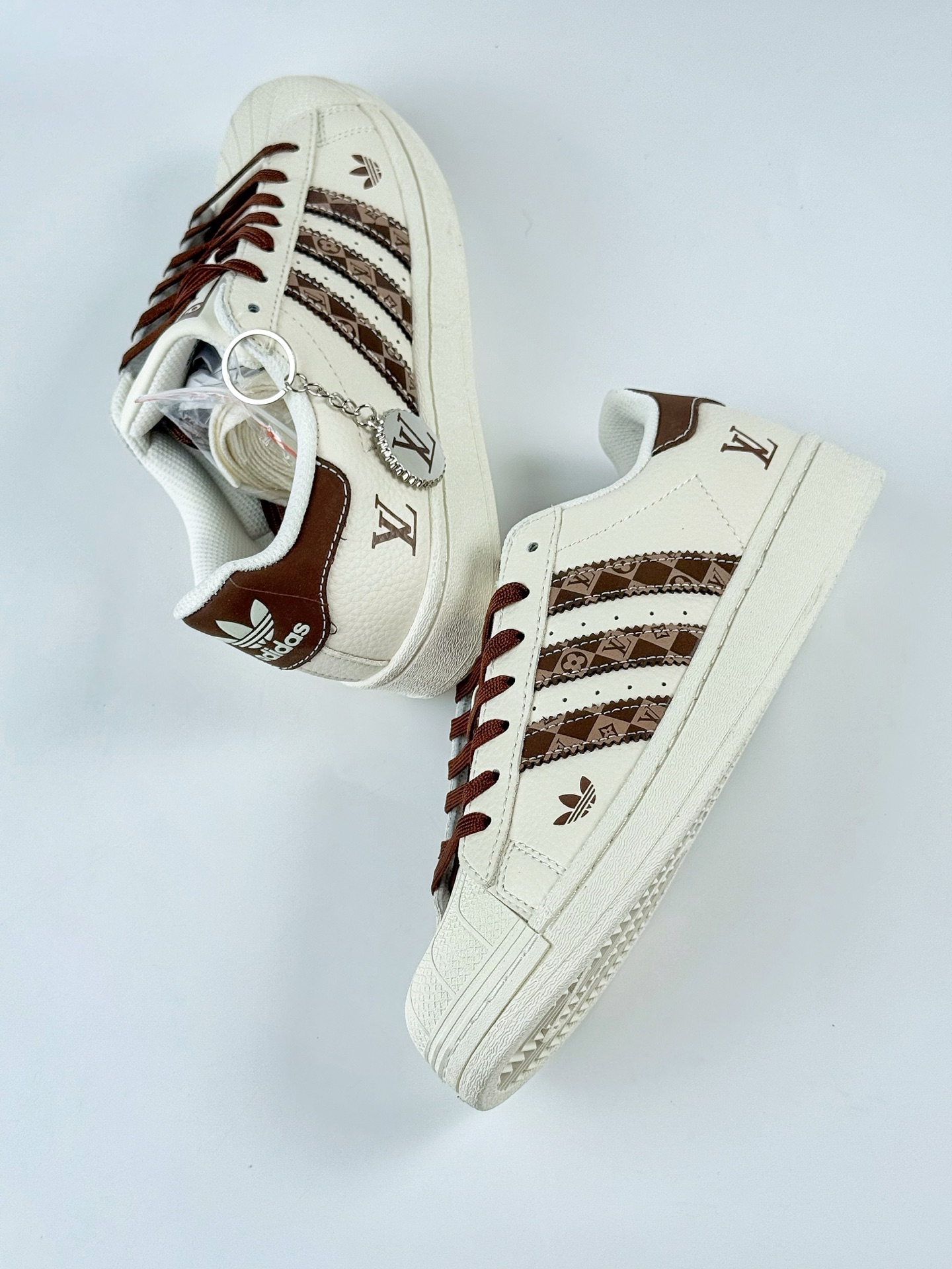 AD Originals Superstar x Louis Vuitton 白咖 AD0005