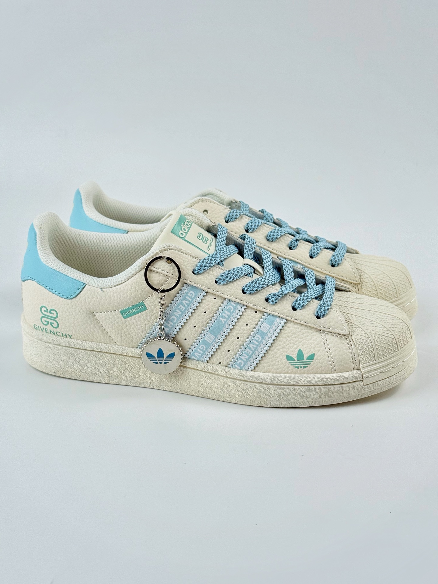 AD Originals Superstar x GIVENCHY 白蓝满天星 XS0002