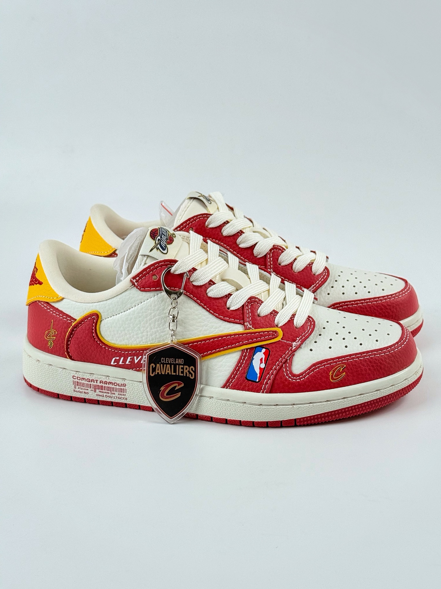 Travis Scott x Nike Air Jordan 1 Low x CLEVELAND Air Jordan 1 Low 反转克利夫兰骑士红白倒钩 SC9207-031