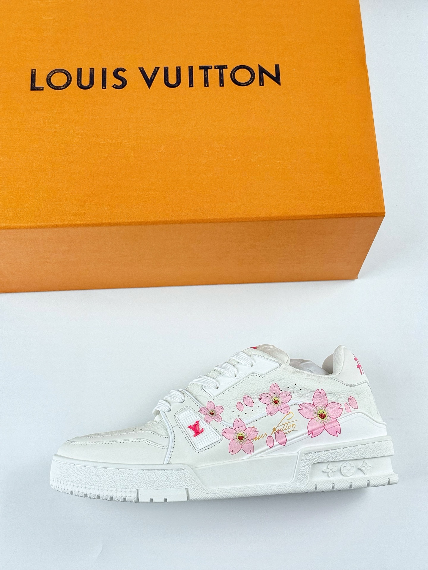 新货Louis Vuitton x 村上隆/Takashi Murakami 樱花系列 路易威登 LV Trainer 低帮休闲板鞋