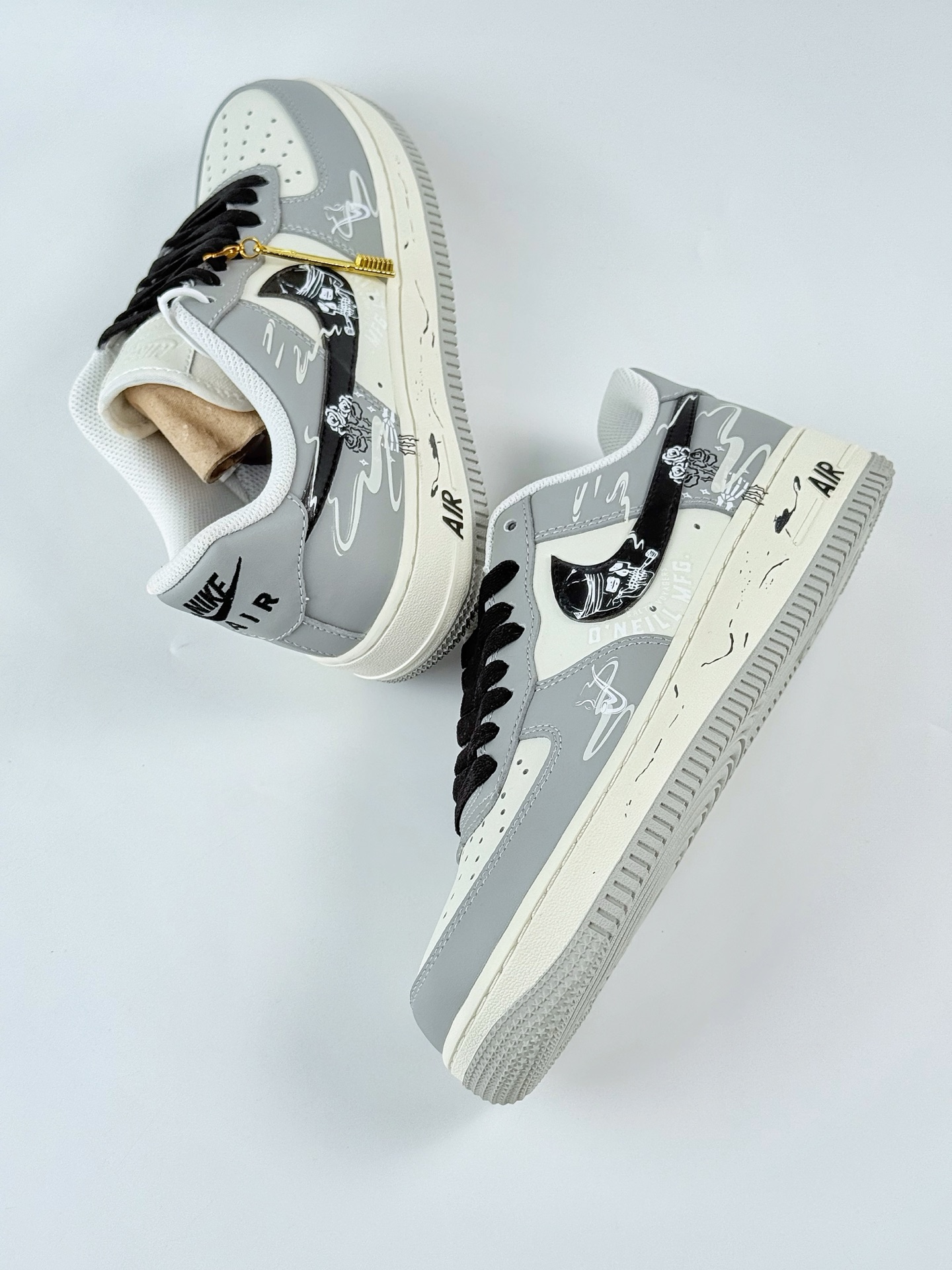 Nike Air Force 1 Low 07 灰白黑涂鸦 DO7471-991