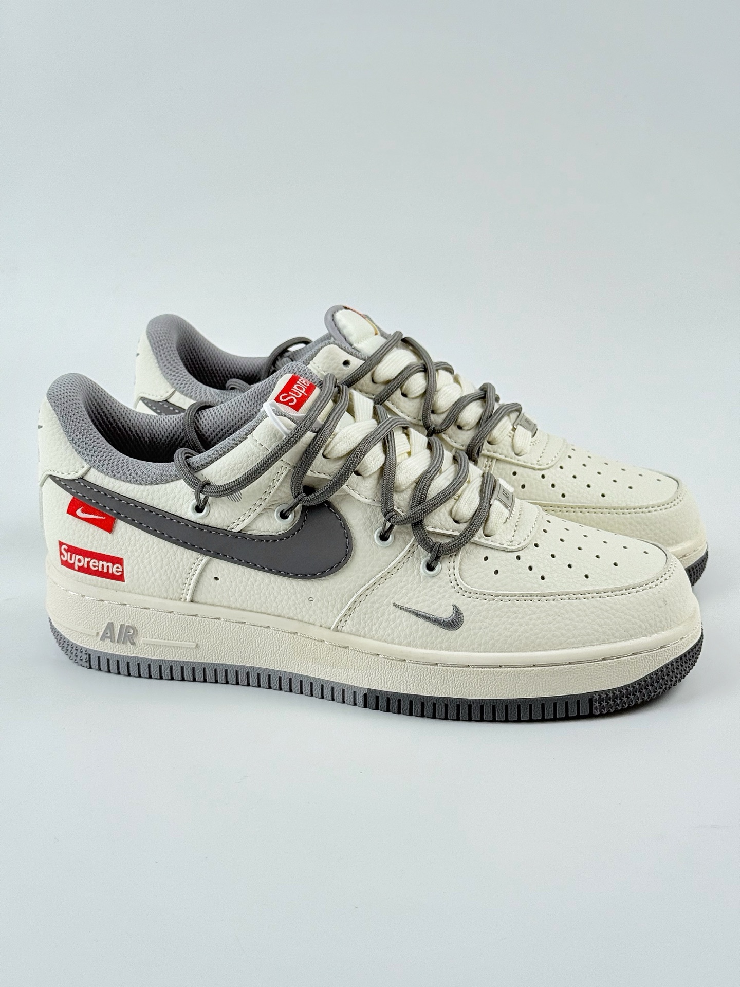 Nike Air Force 1 Low 07 x Supreme 白灰小钩绑带 DM6868-071