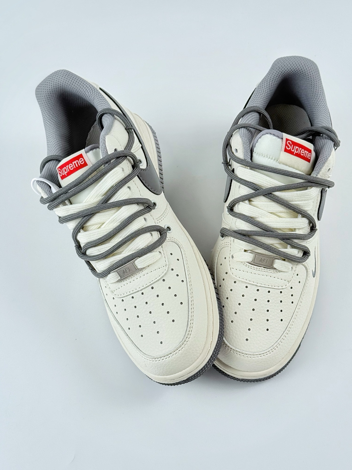 Nike Air Force 1 Low 07 x Supreme 白灰小钩绑带 DM6868-071