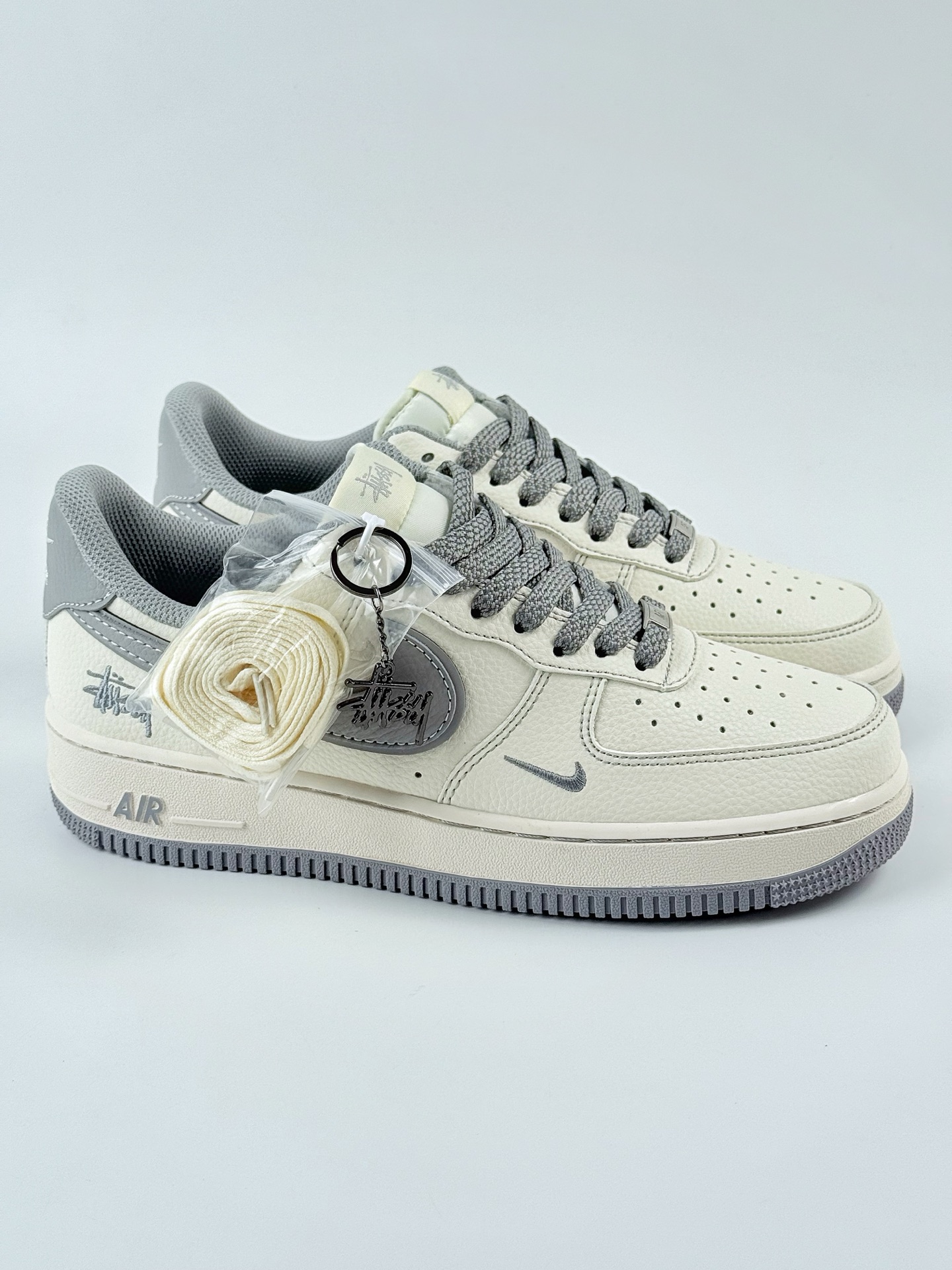 Nike Air Force 1 Low 07 x Stussy 白灰小钩满天星 HH7518-060