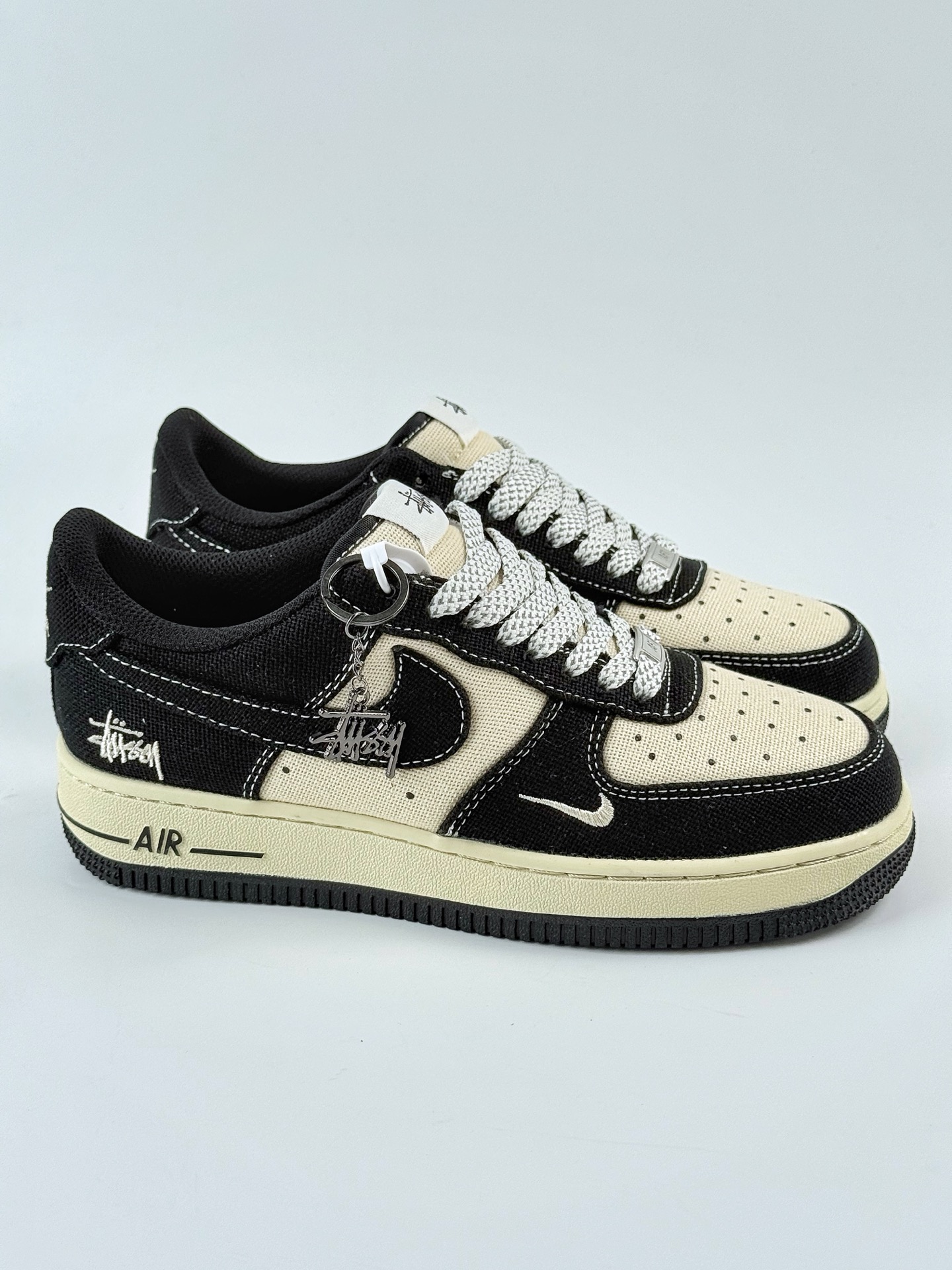 Nike Air Force 1 Low 07 x Stussy 黑米小钩帆布满天星 XX3168-156