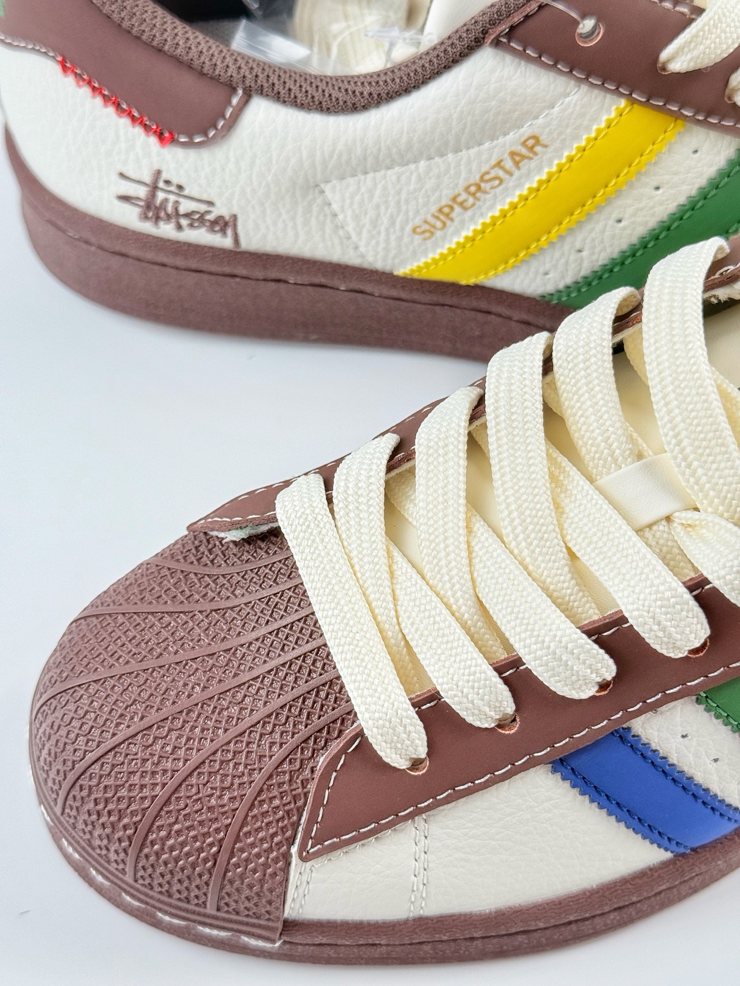 AD Originals Superstar x Stussy 棕白 JY8919