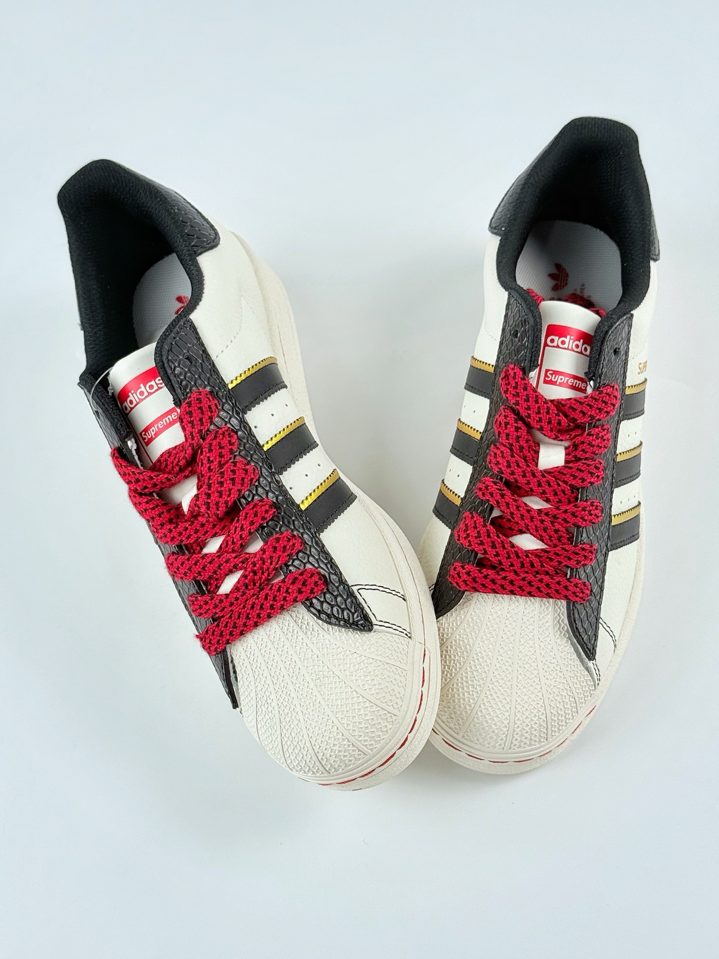AD Originals Superstar x Supreme 白黑红满天星 BZ2524