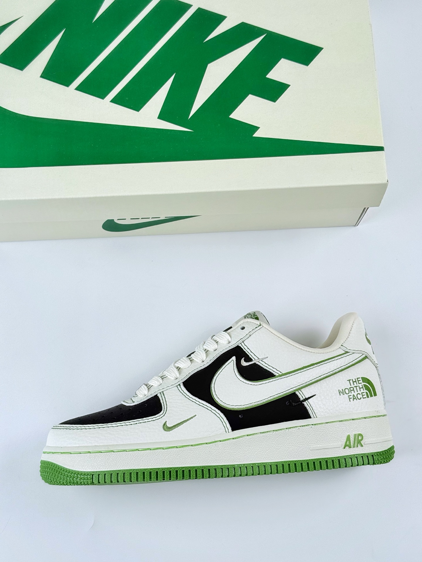 Nike Air Force 1 Low 07 x The North Face 白黑绿三小钩 SC9207-527