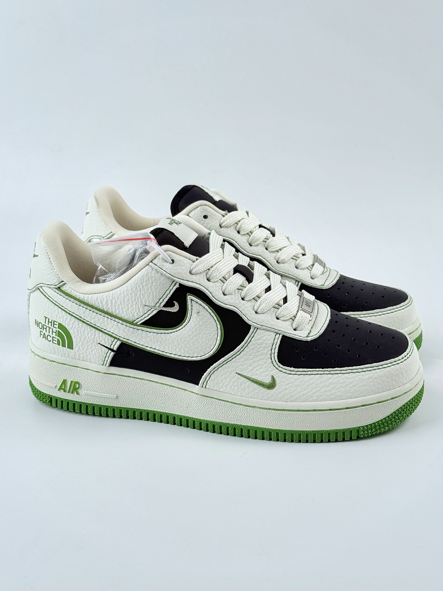 Nike Air Force 1 Low 07 x The North Face 白黑绿三小钩 SC9207-527