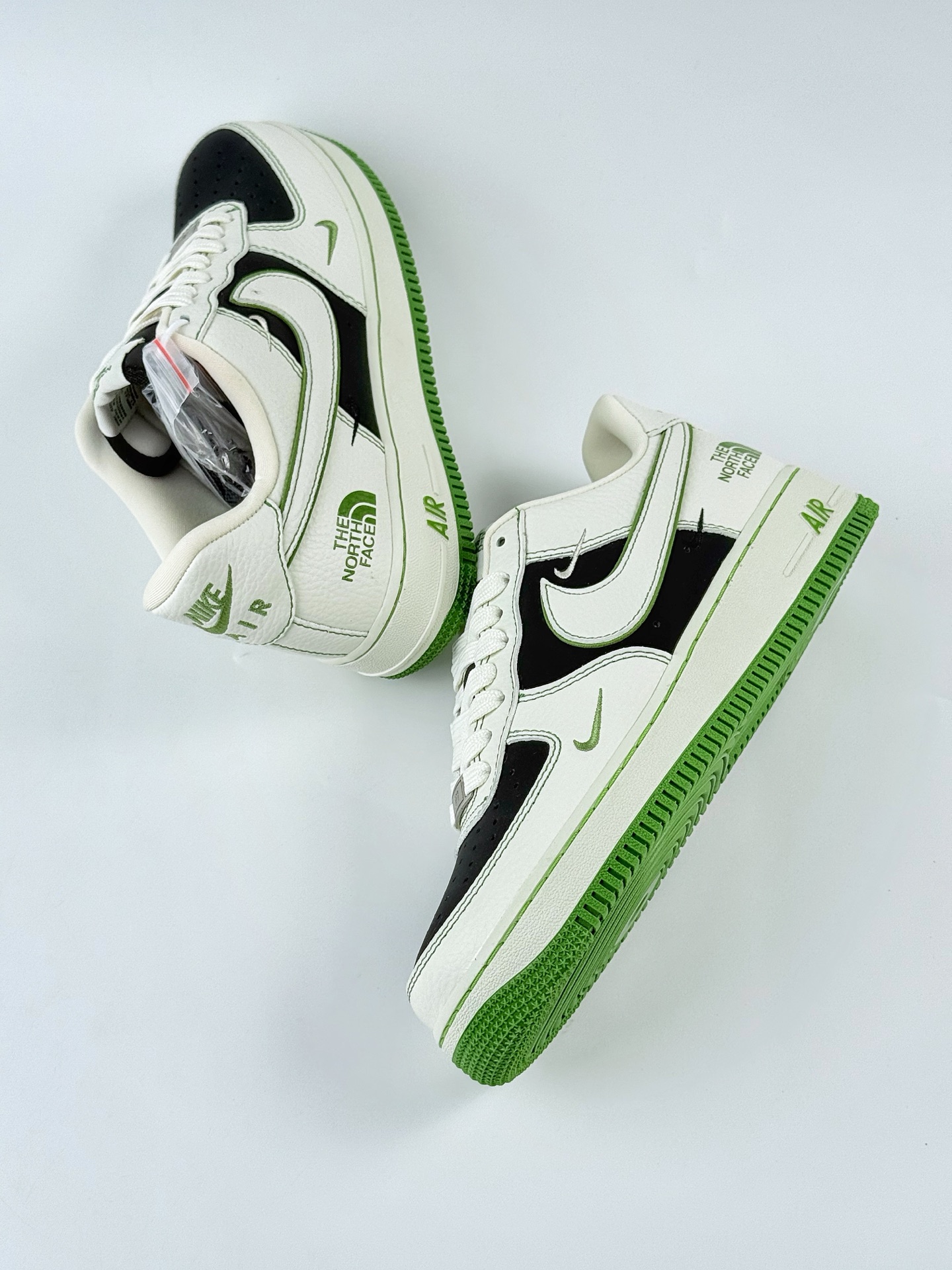 Nike Air Force 1 Low 07 x The North Face 白黑绿三小钩 SC9207-527