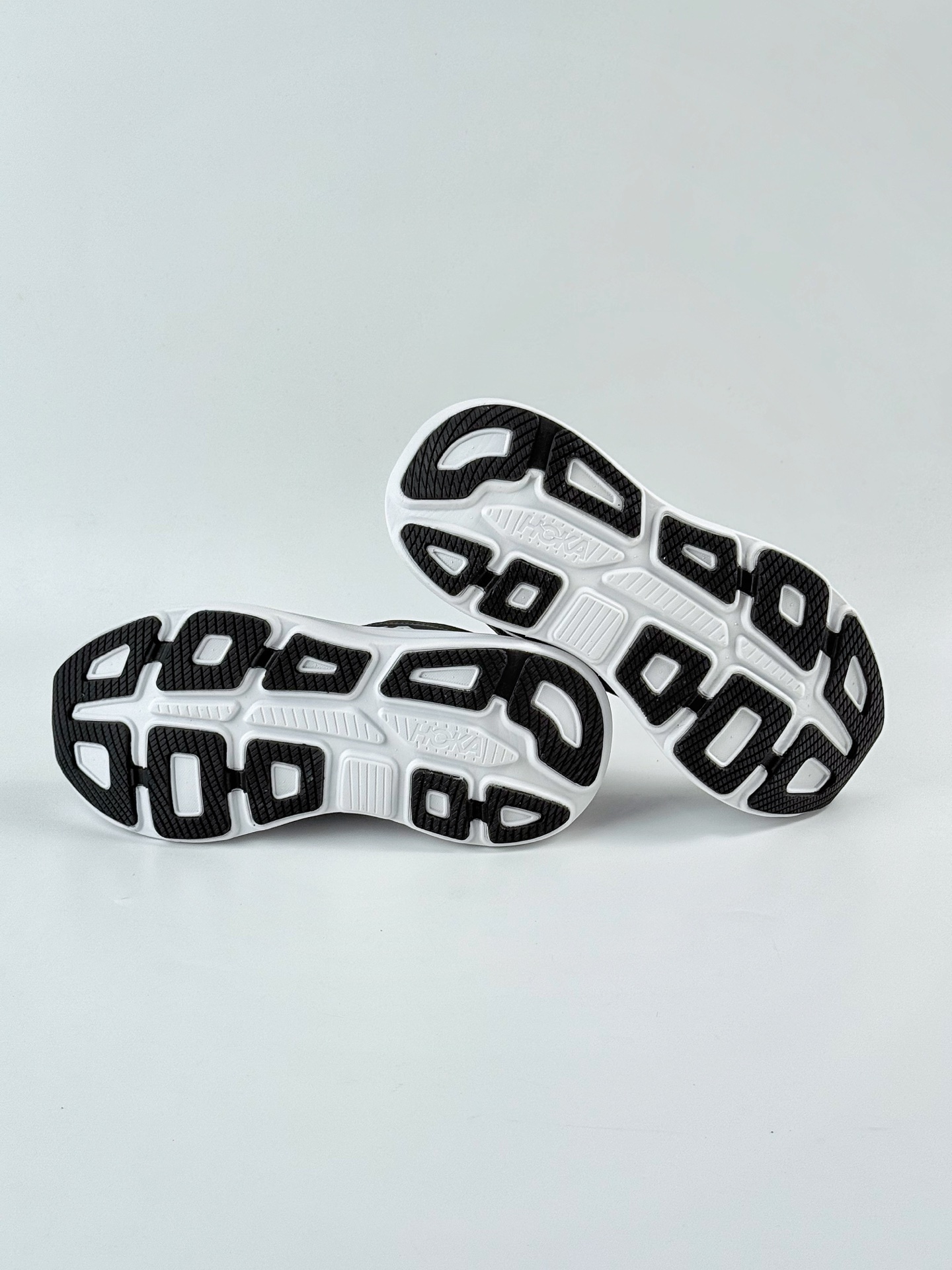 HOKA ONE ONE Bondi 9 低帮专业越野跑步鞋 1162011/BWHT