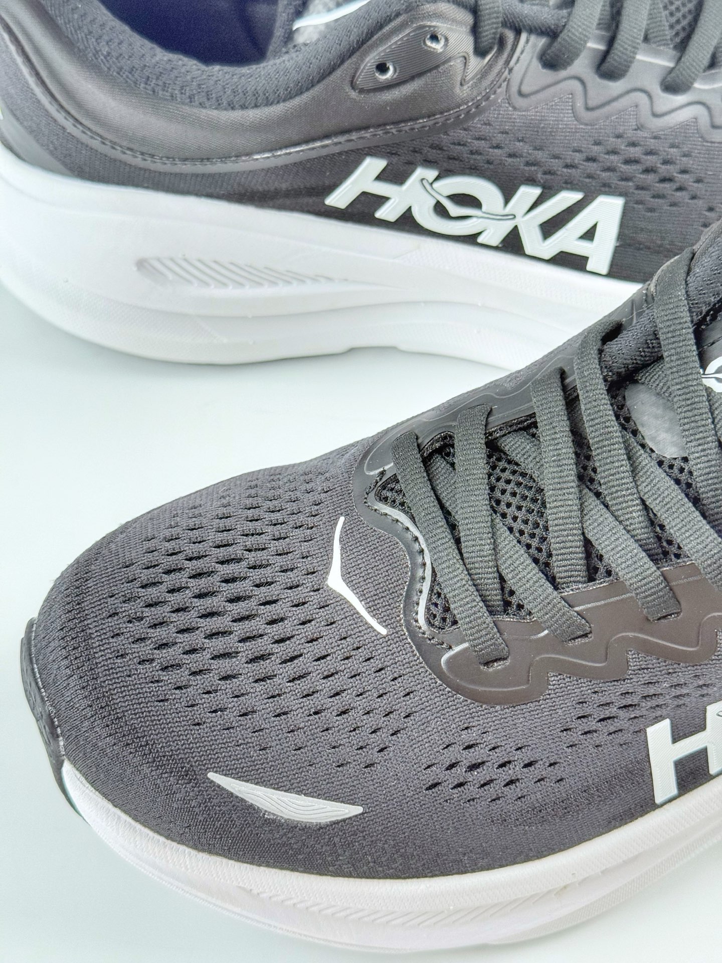 HOKA ONE ONE Bondi 9 低帮专业越野跑步鞋 1162011/BWHT