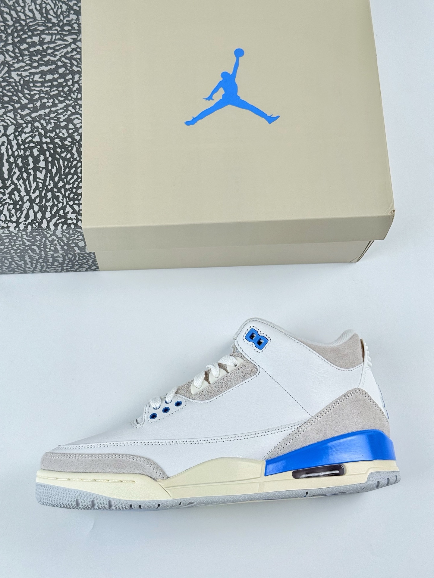 Nike Air Jordan 3 Retro 乔丹三代 ”Lucky Short” 北卡蓝 CT8532-101